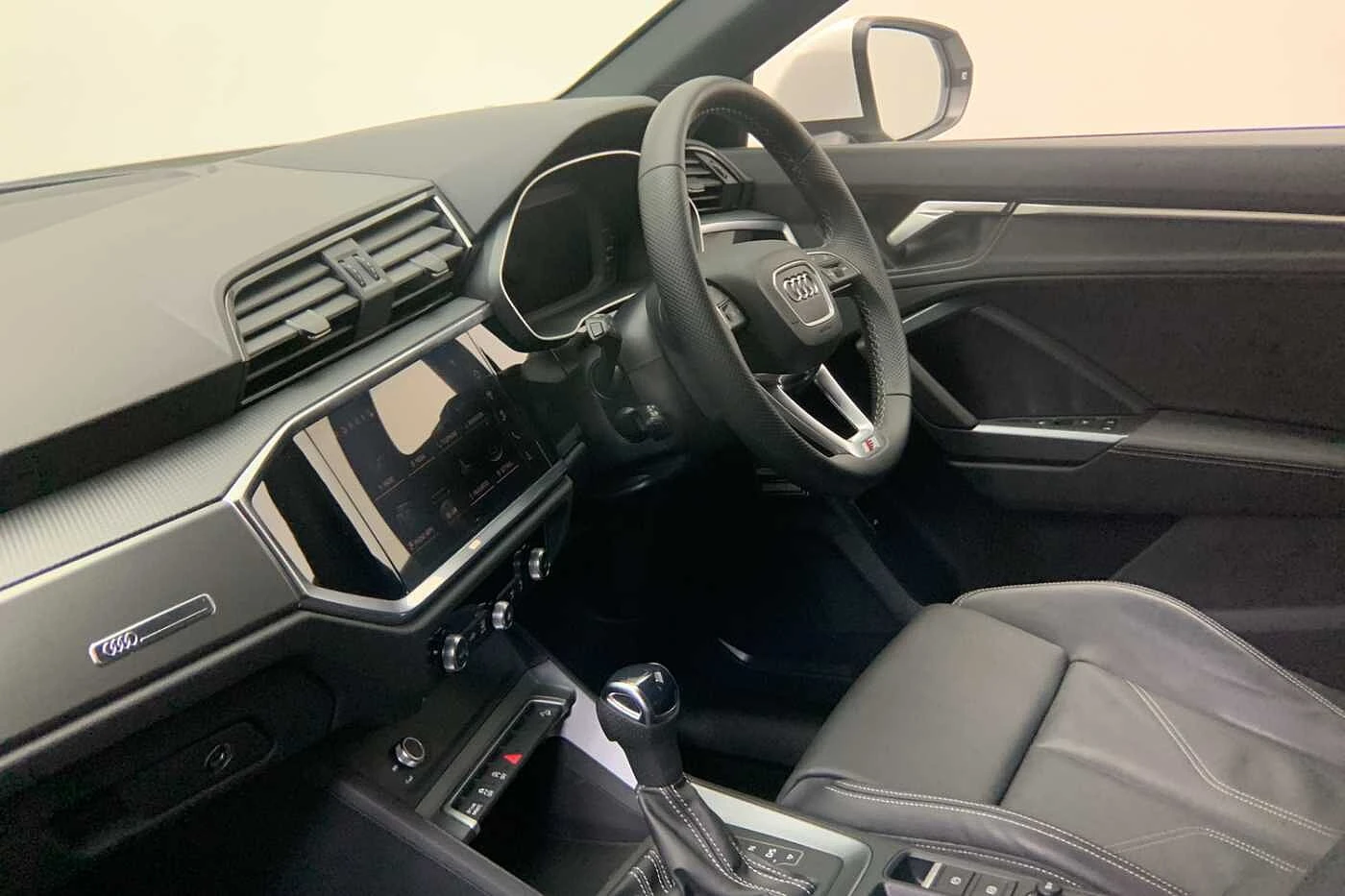 Audi-Q3-image-1
