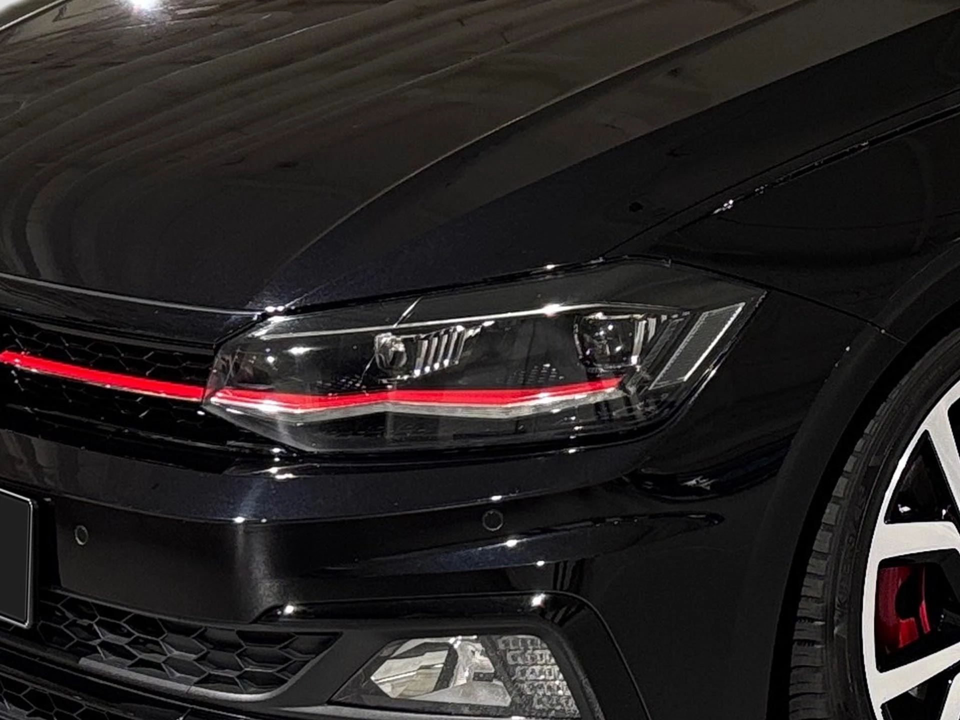 Volkswagen-Polo-image-19