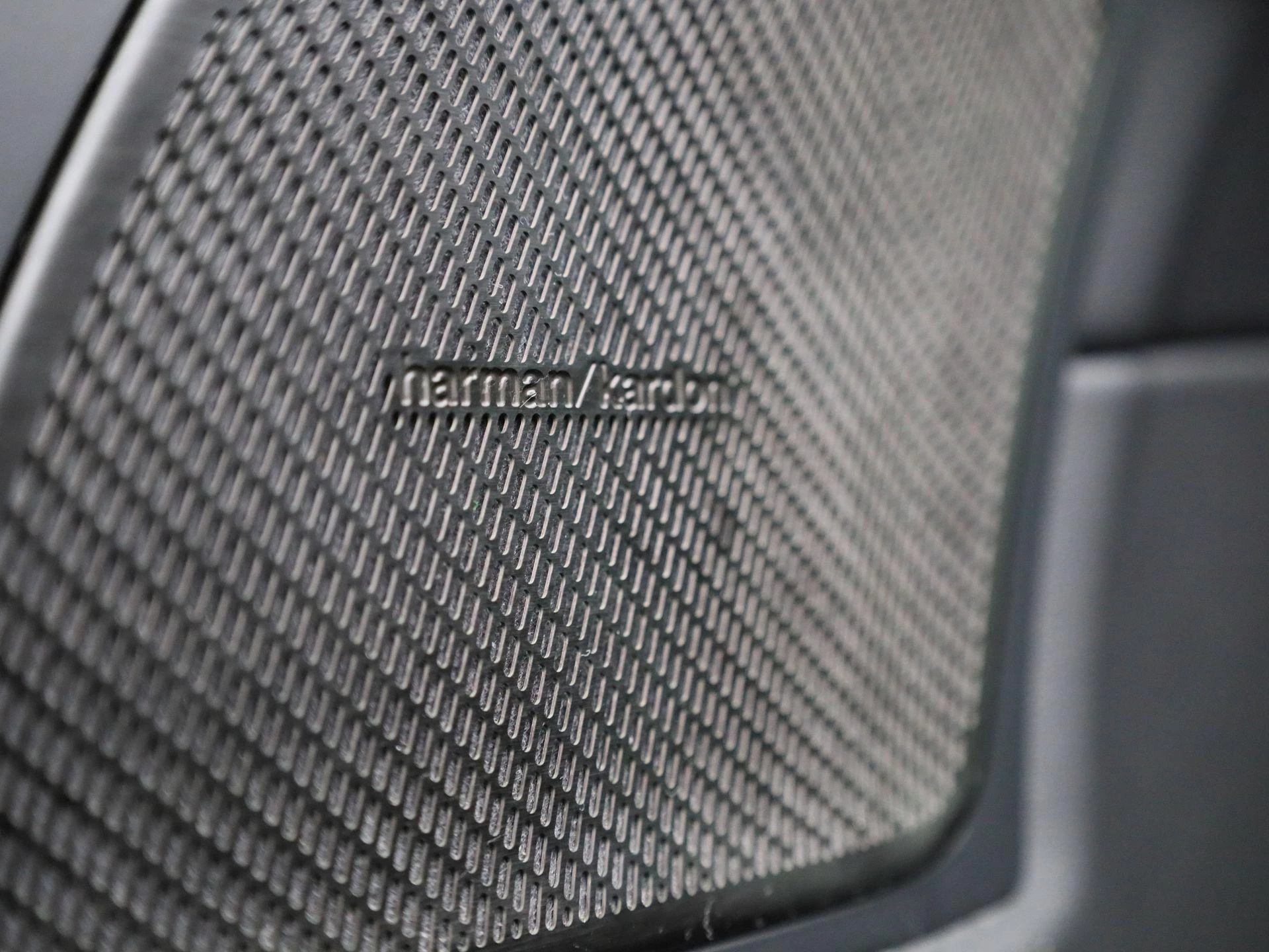 Volvo-XC60-image-37