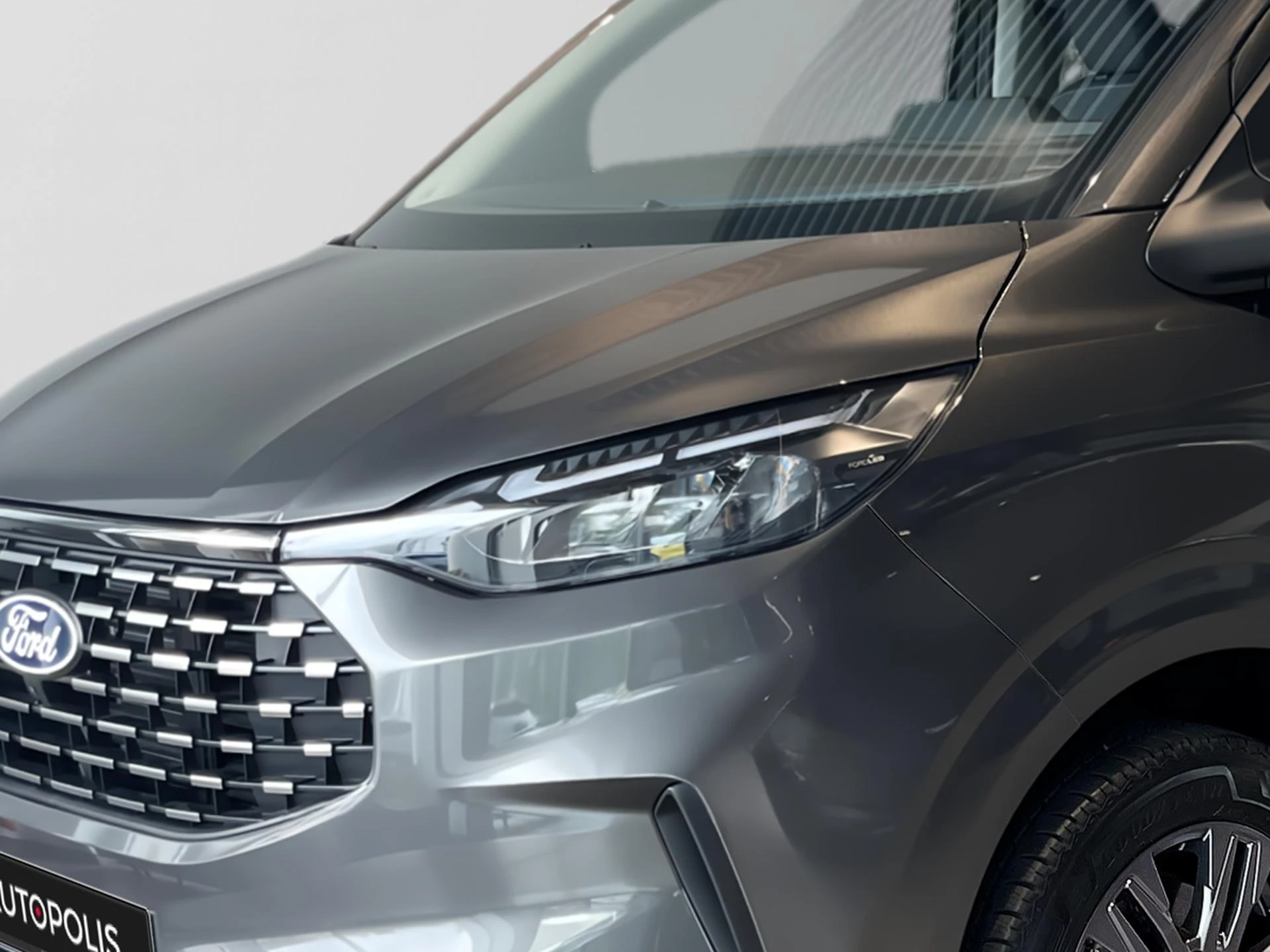 Ford-Transit-image-1