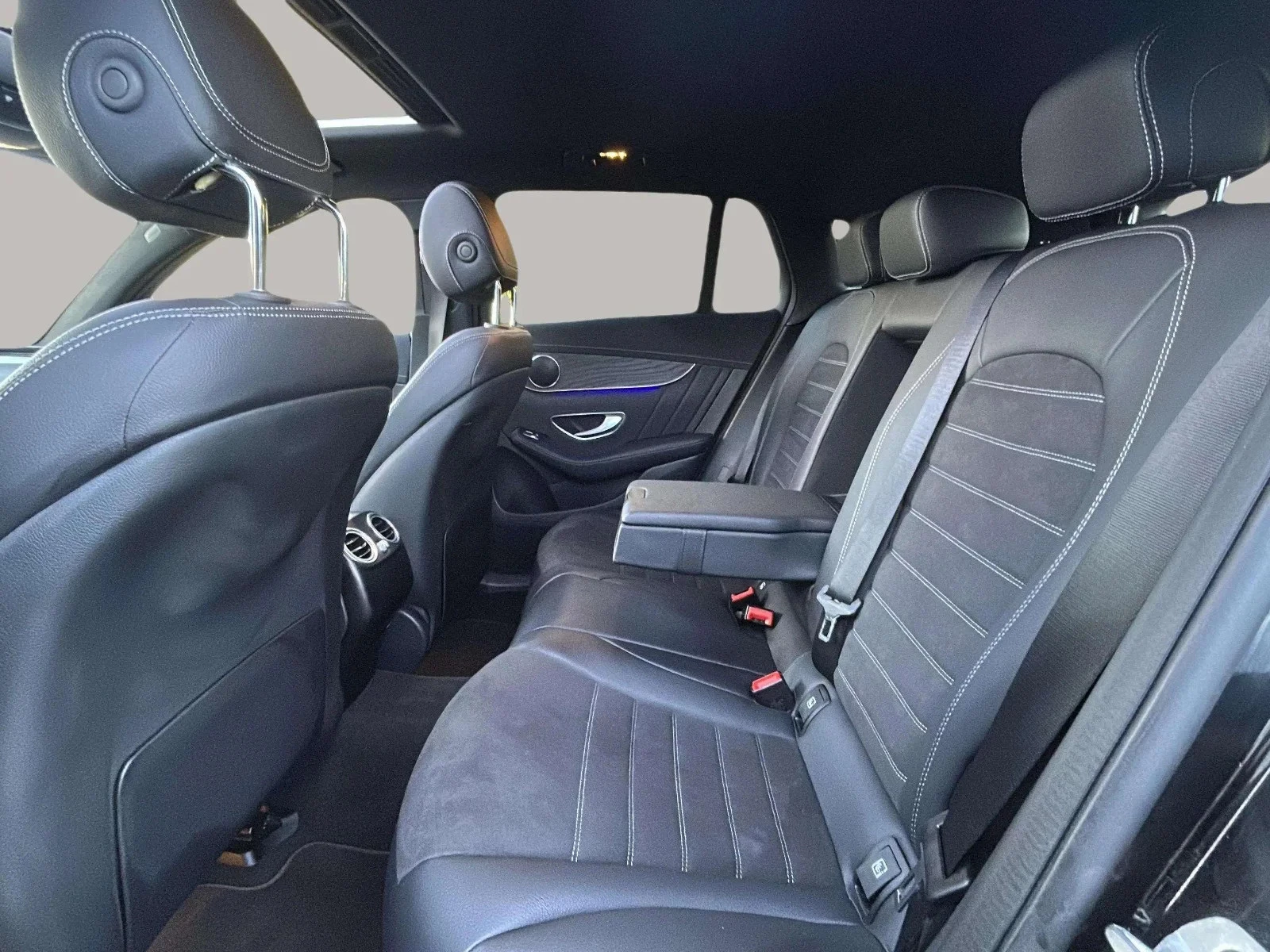 Mercedes-Benz-EQC-image-20