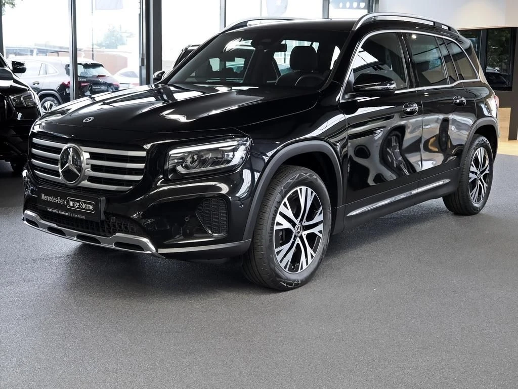 Mercedes-Benz-GLB 200 d-image-7