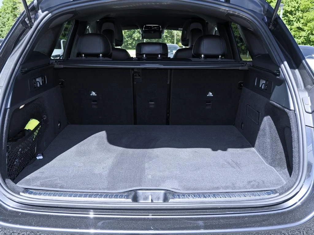Mercedes-Benz-GLC 300 d-image-15