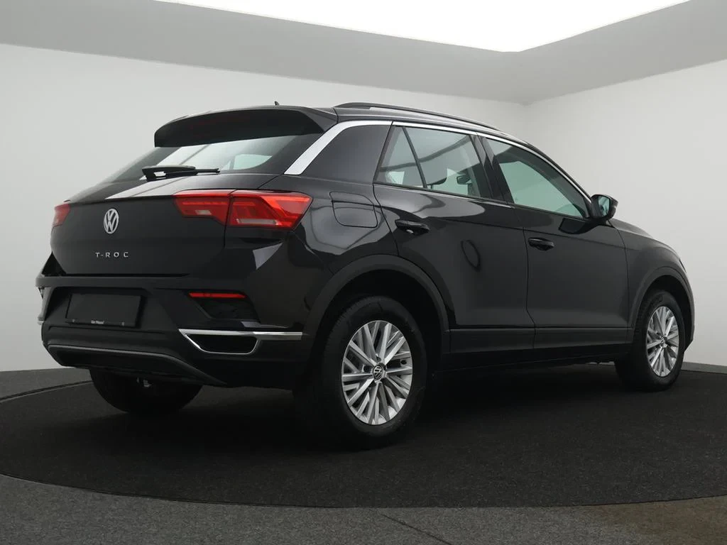 Volkswagen-T-Roc-image-1