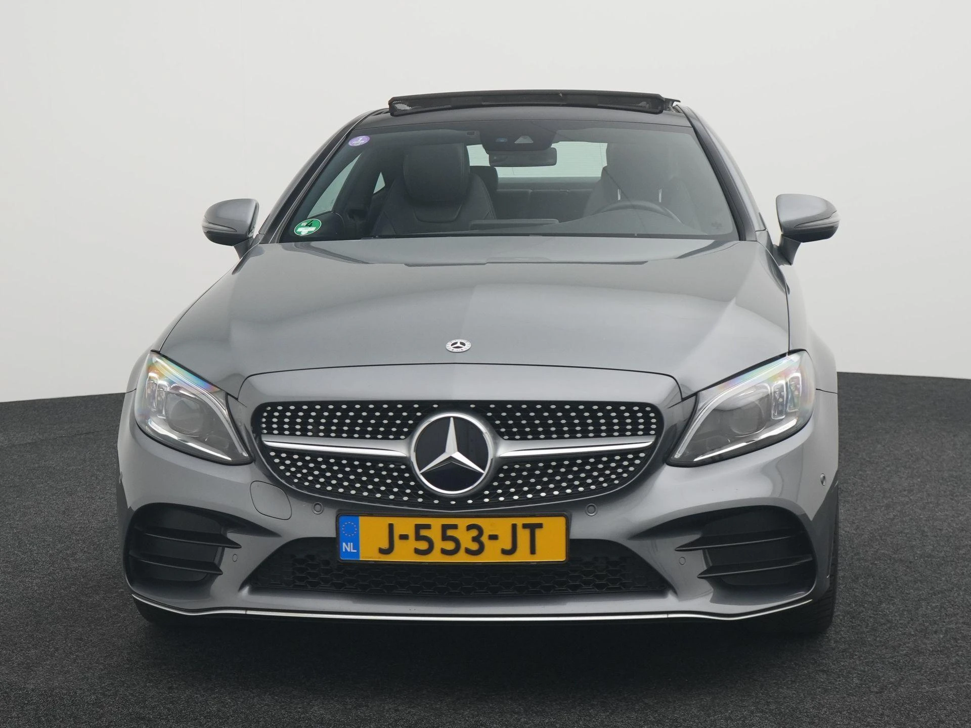 Mercedes-Benz-C-Klasse-image-2