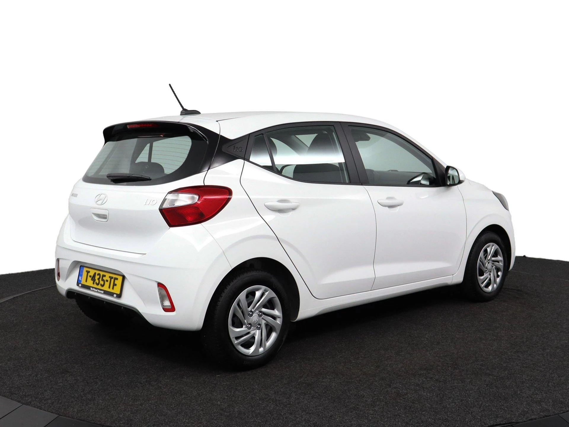 Hyundai-i10-image-1