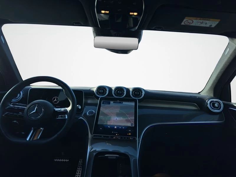 Mercedes-Benz-GLC-image-14