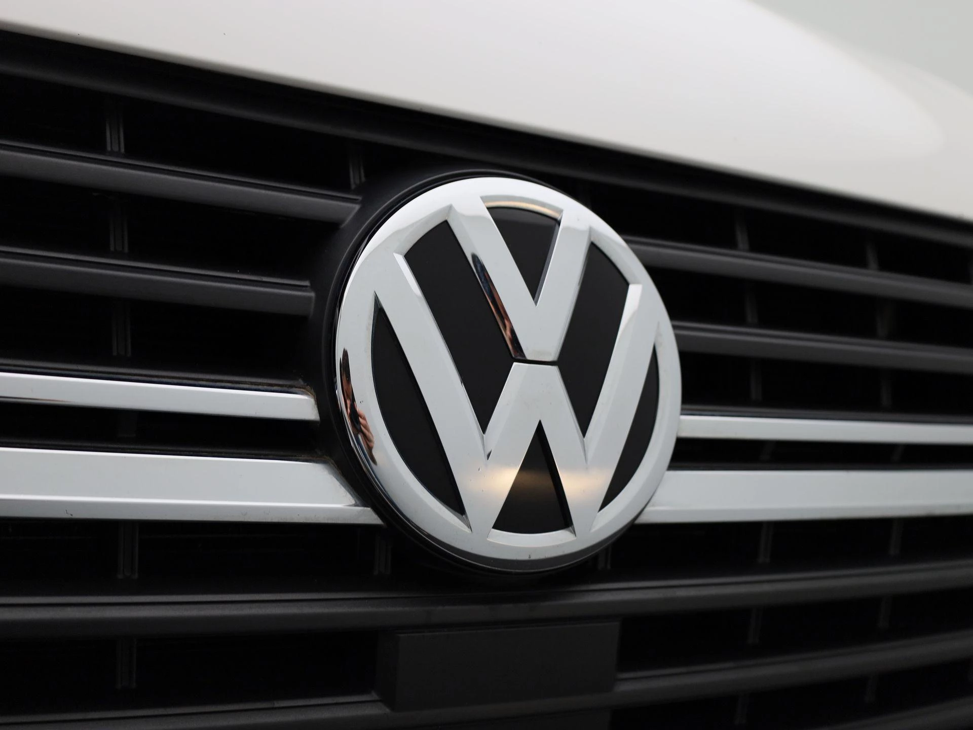 Volkswagen-Transporter-image-36