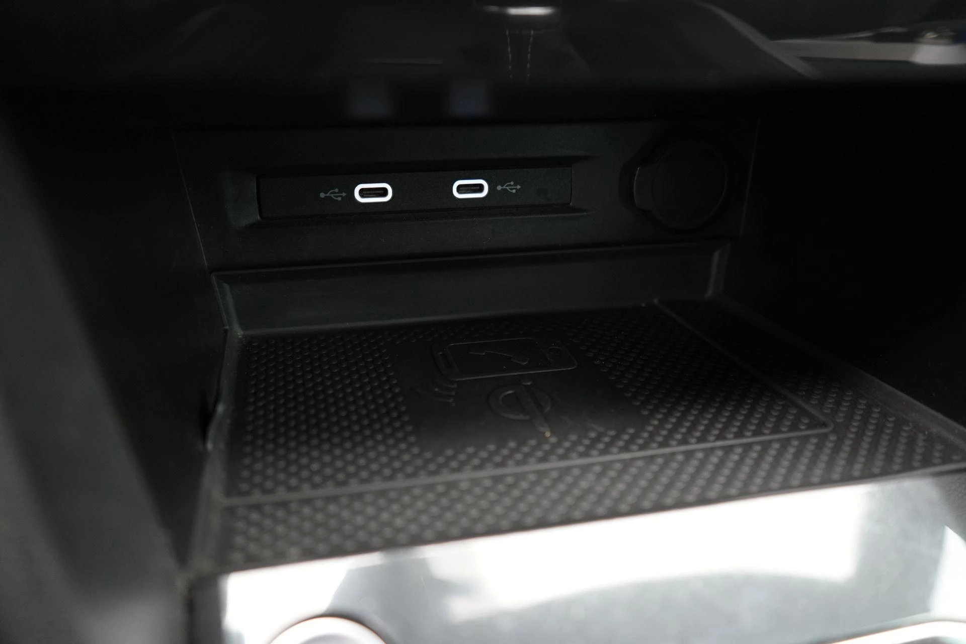 Volkswagen-Tiguan-image-33