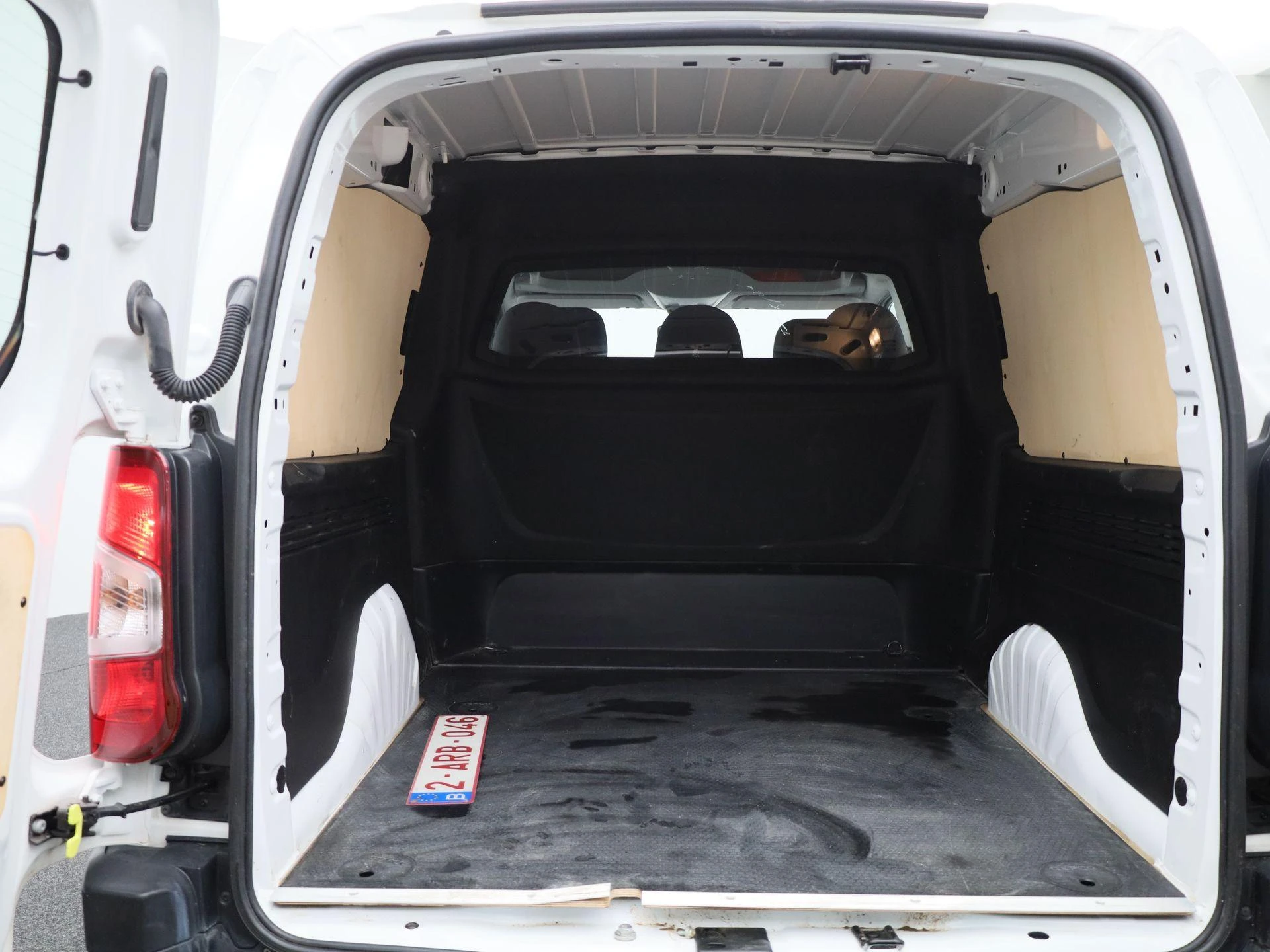 Peugeot-Partner-image-13