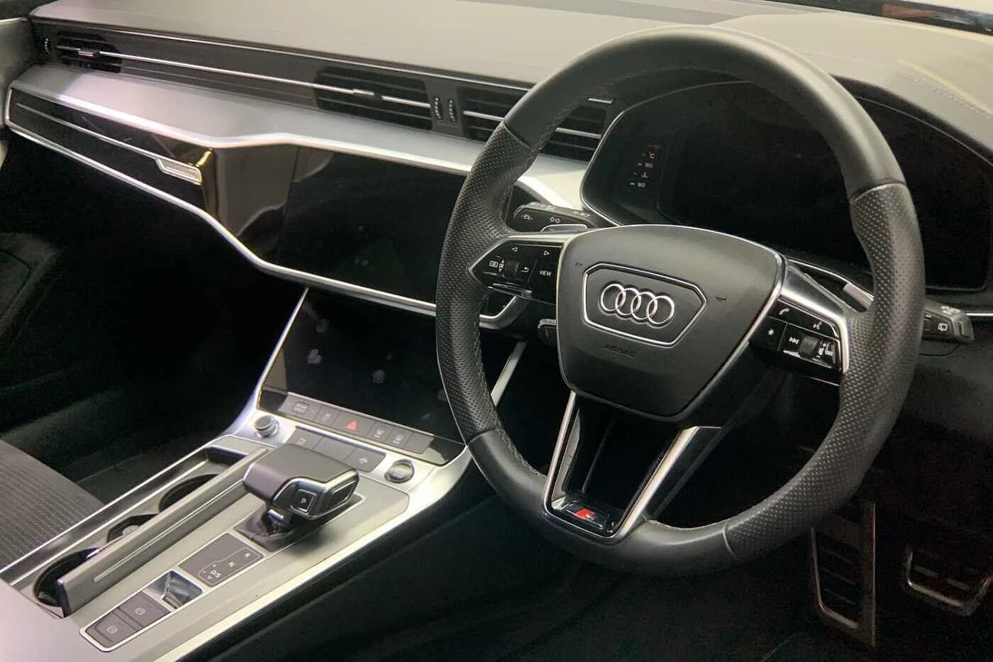 Audi-A6-image-13