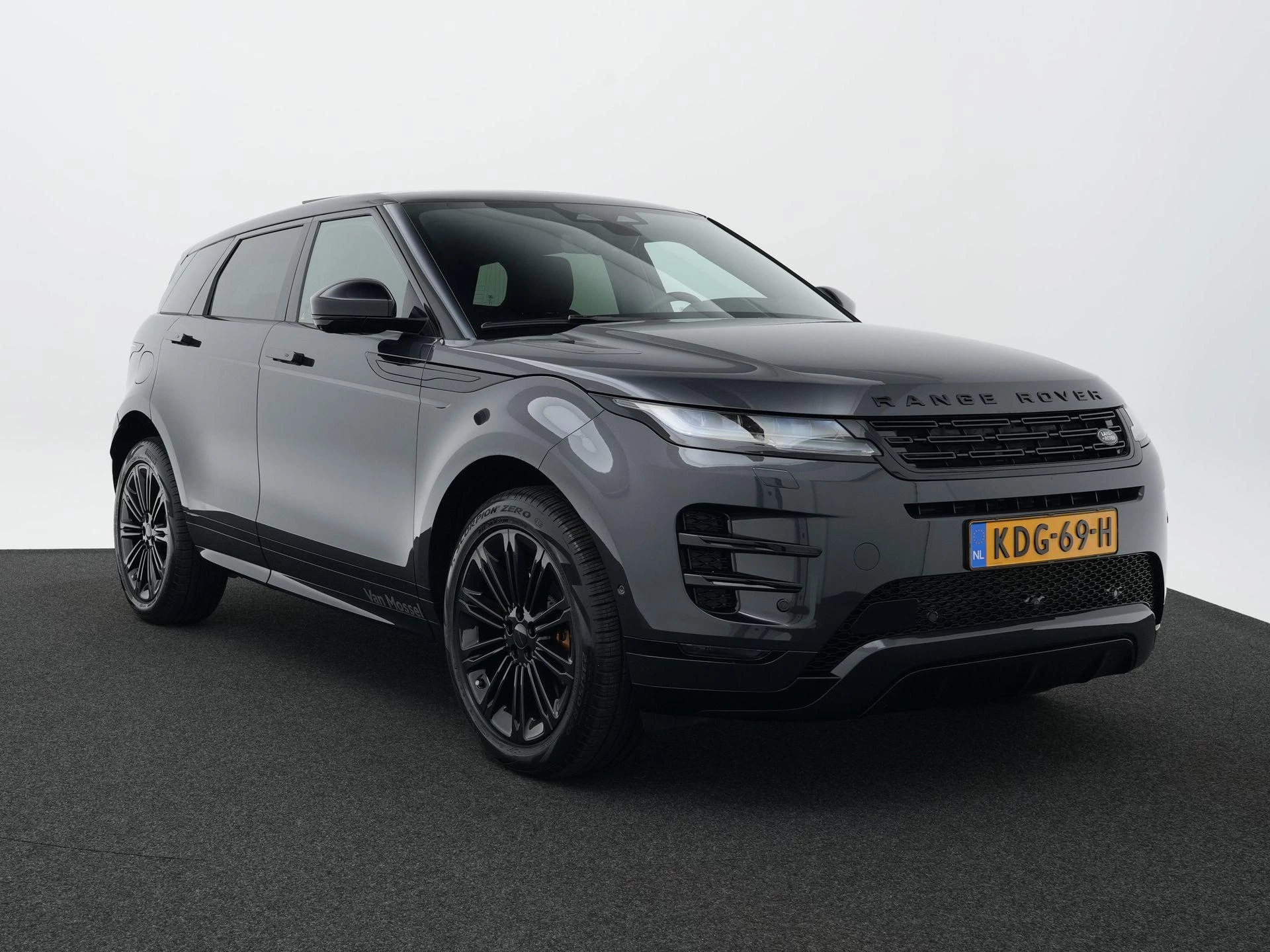 Land Rover-Range Rover Evoque-image-10