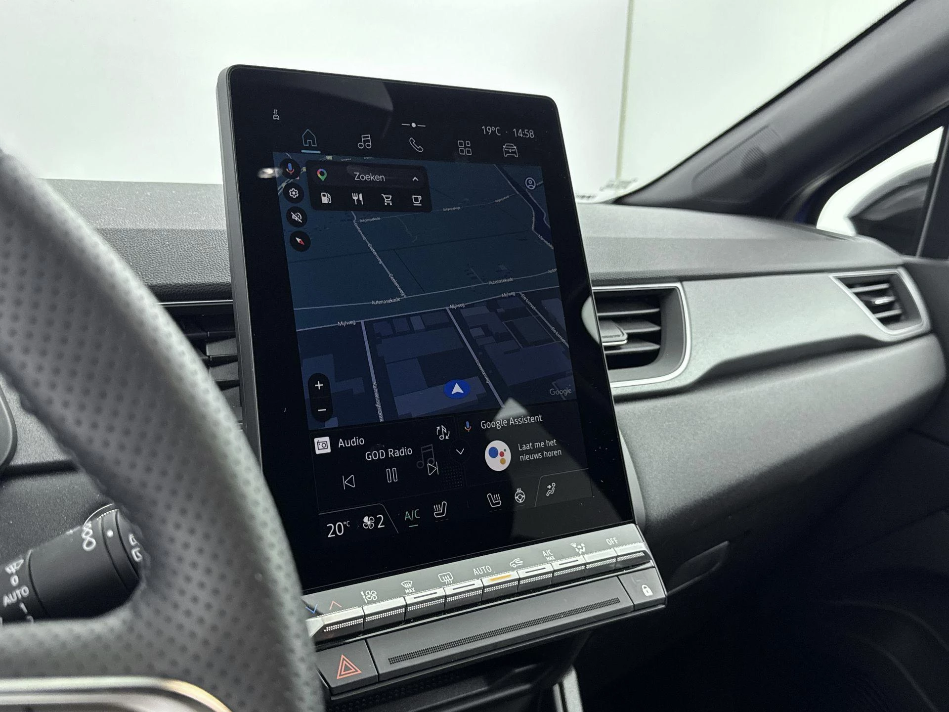 Renault-Captur-image-18