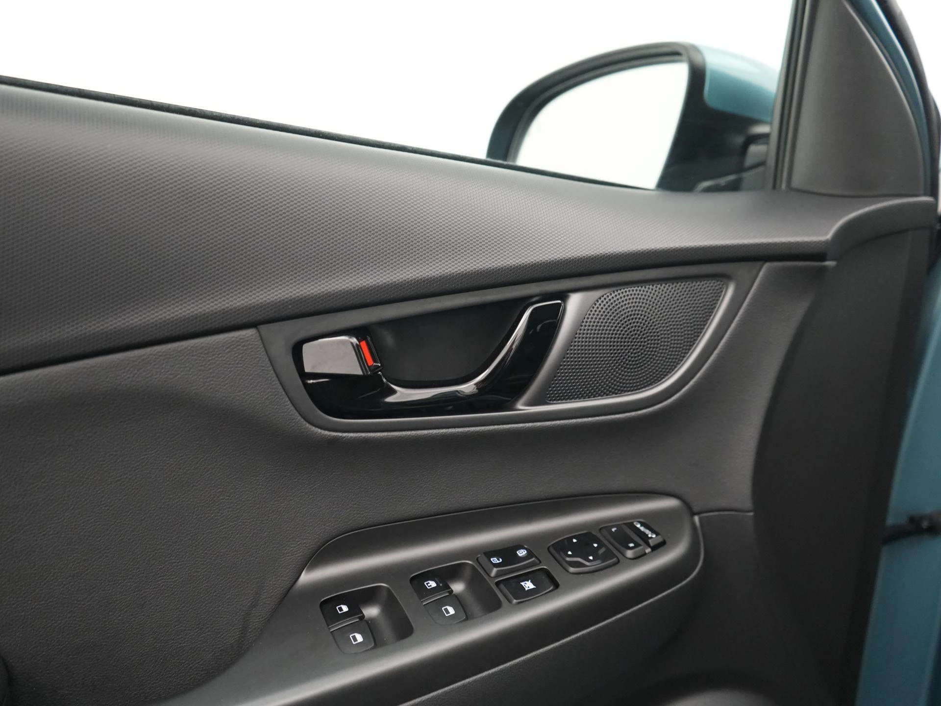 Hyundai-Kona-image-31