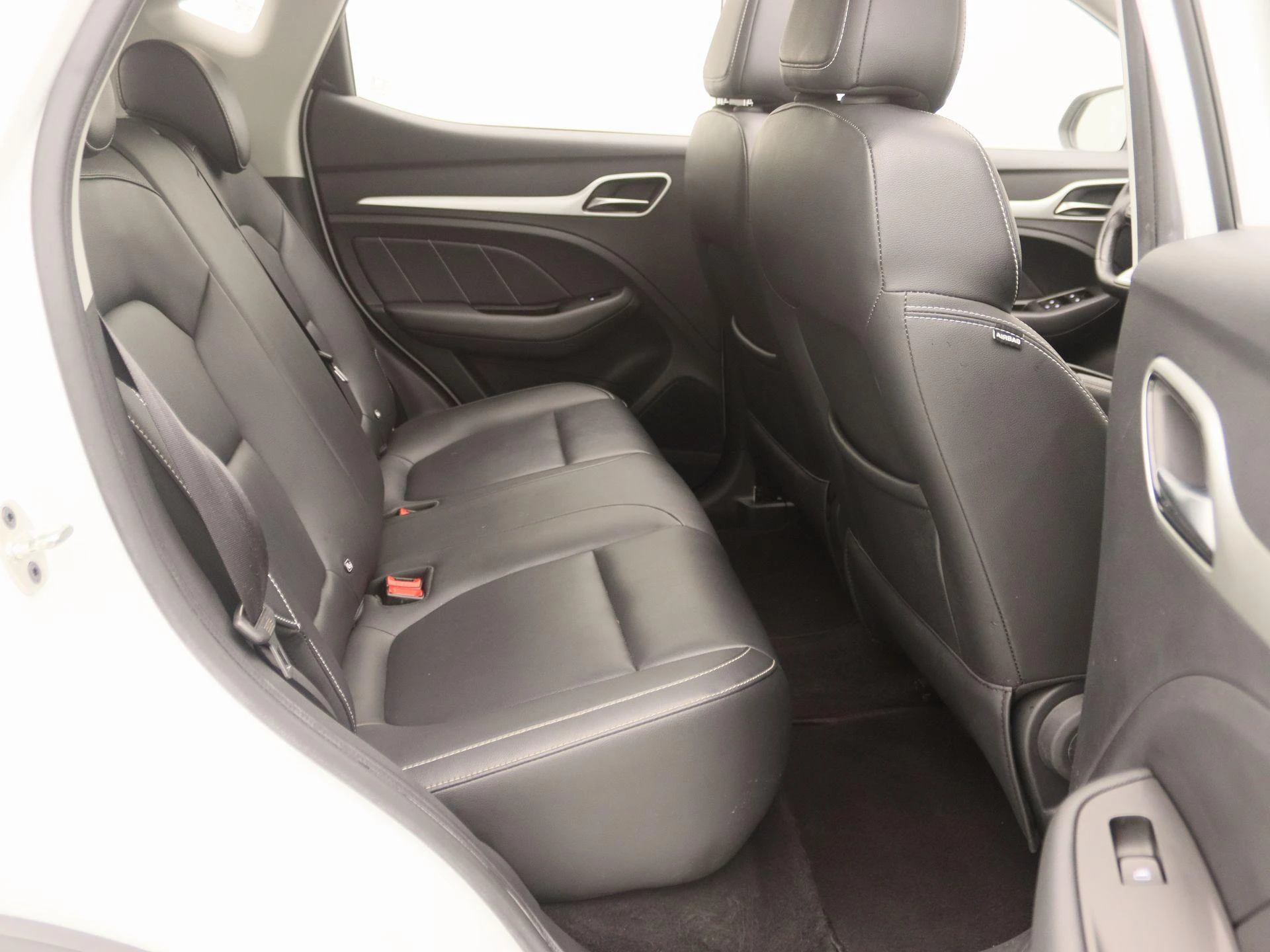 MG-ZS EV-image-25