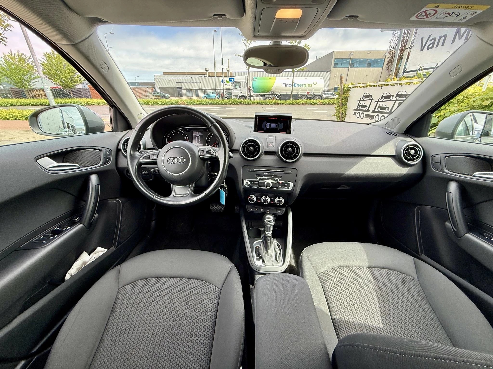 Audi-A1 Sportback-image-7