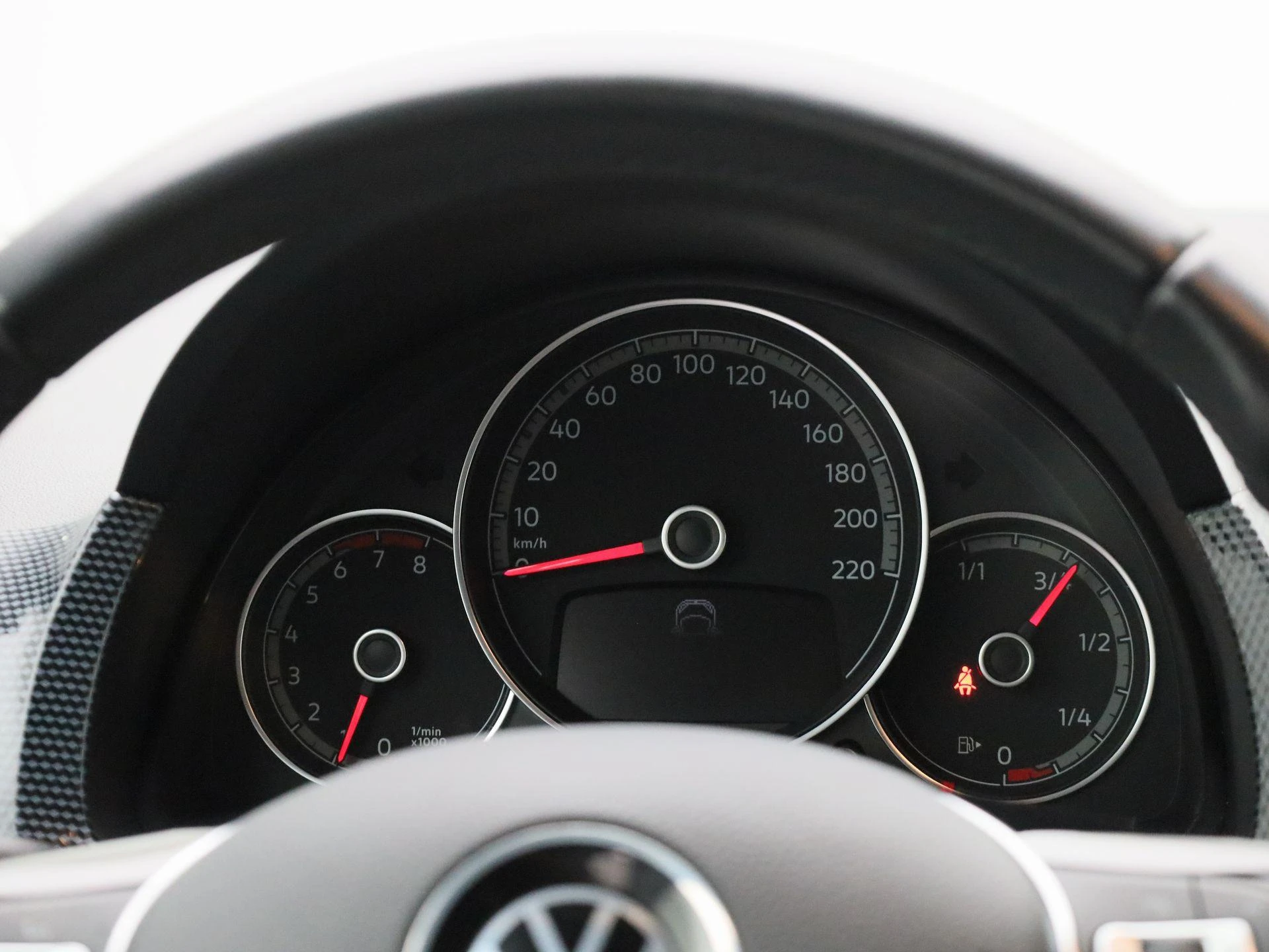 Volkswagen-up!-image-7