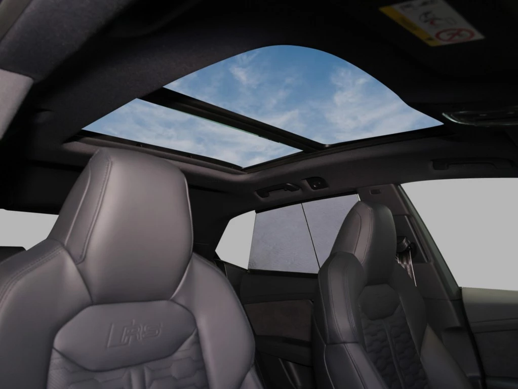 Audi-RSQ8-image-11
