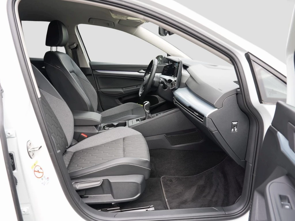 Volkswagen Golf VIII Variant 1,5 TSI Goal,AHK,LED,ACC,ALU Navi,Apple Car Play,Lenkrad/Sitzheizung