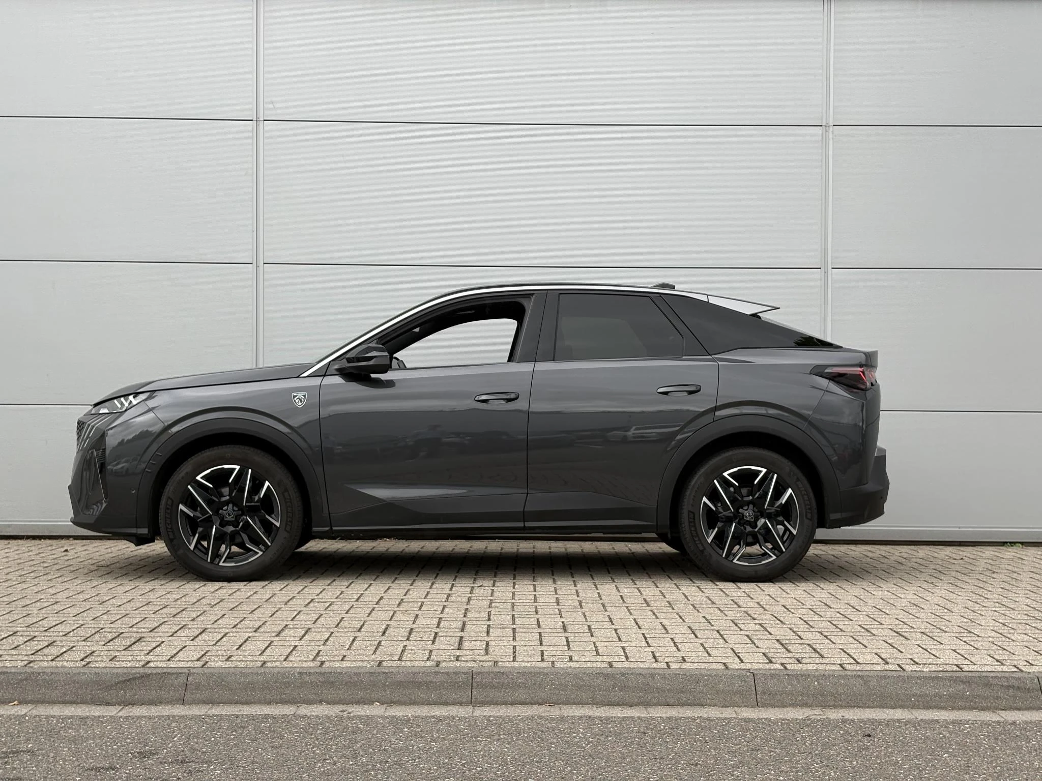 Peugeot-3008-image-1