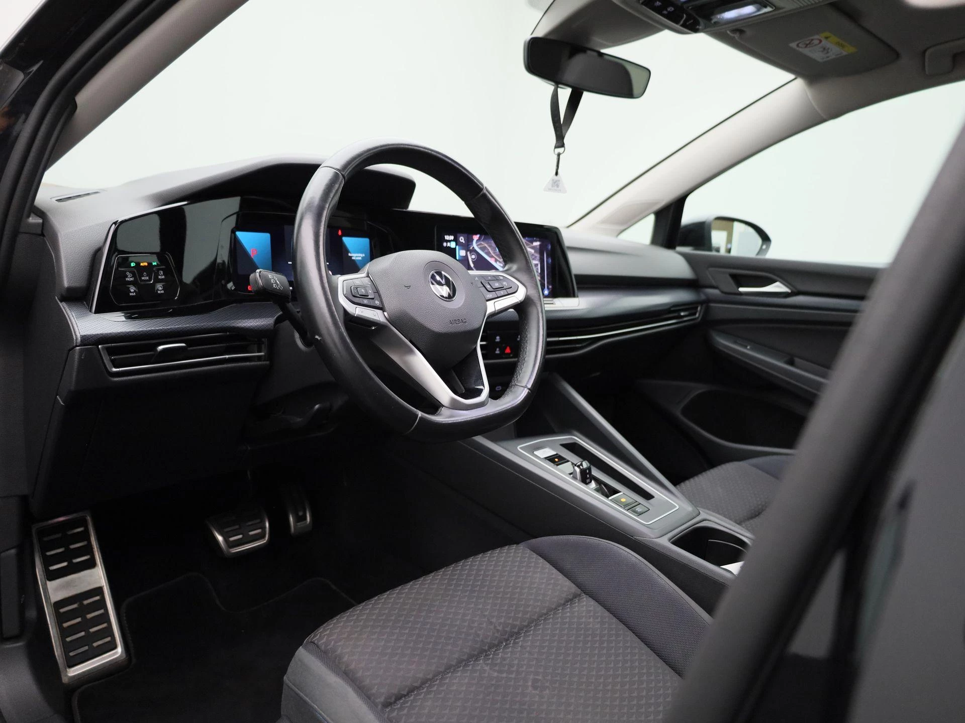 Volkswagen Golf 1.5 eTSI R-Line