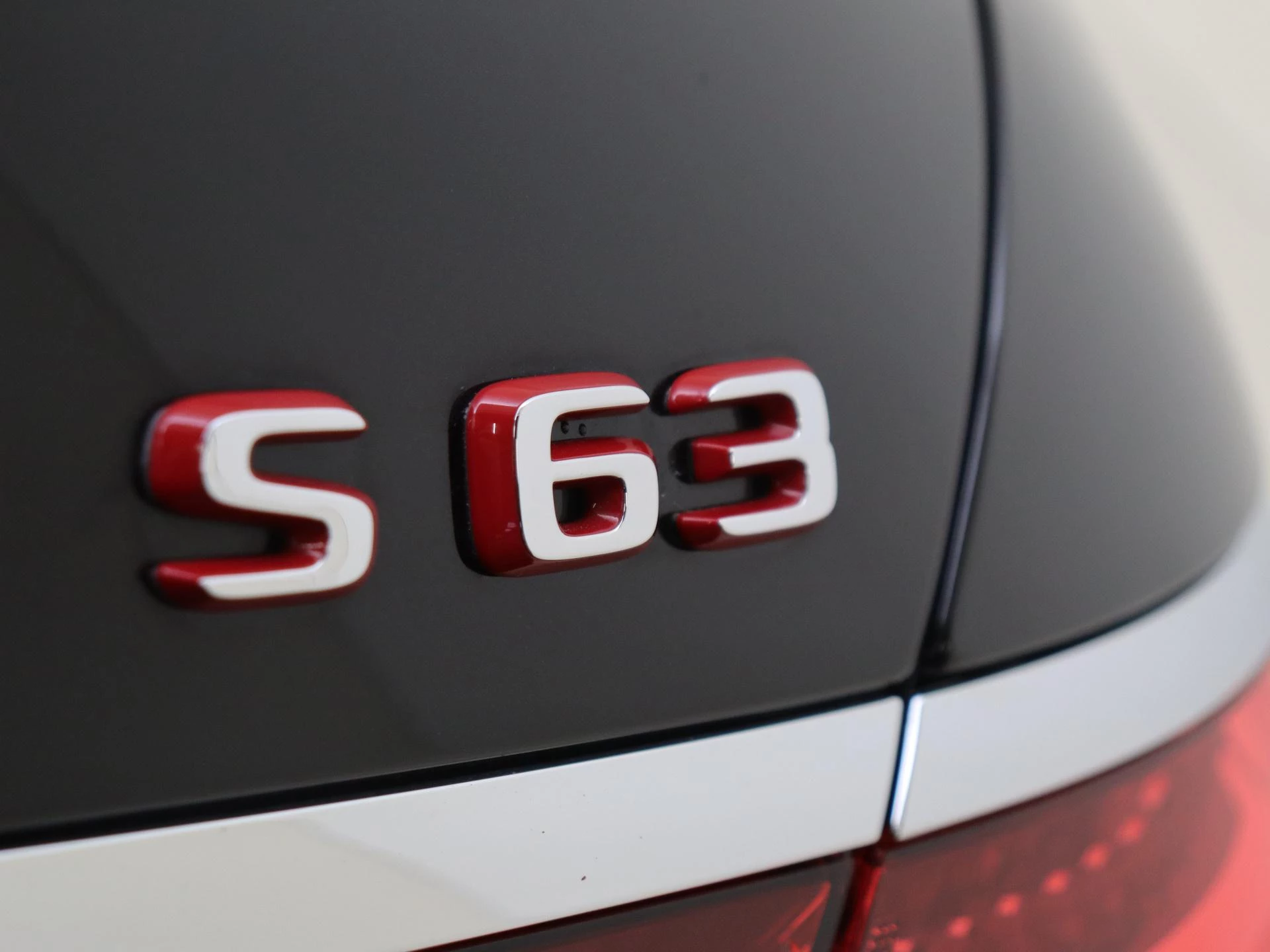 Mercedes-Benz-S-Klasse-image-45