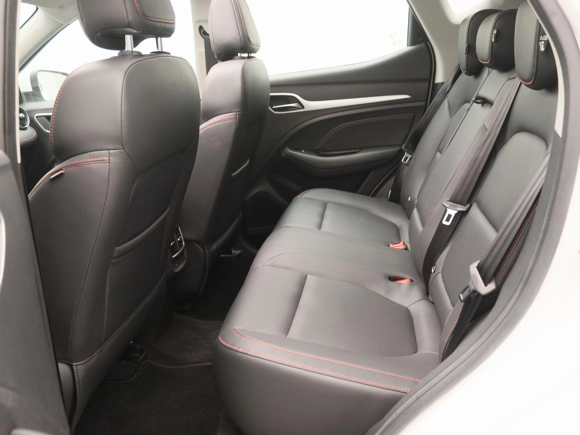 MG-ZS EV-image-13