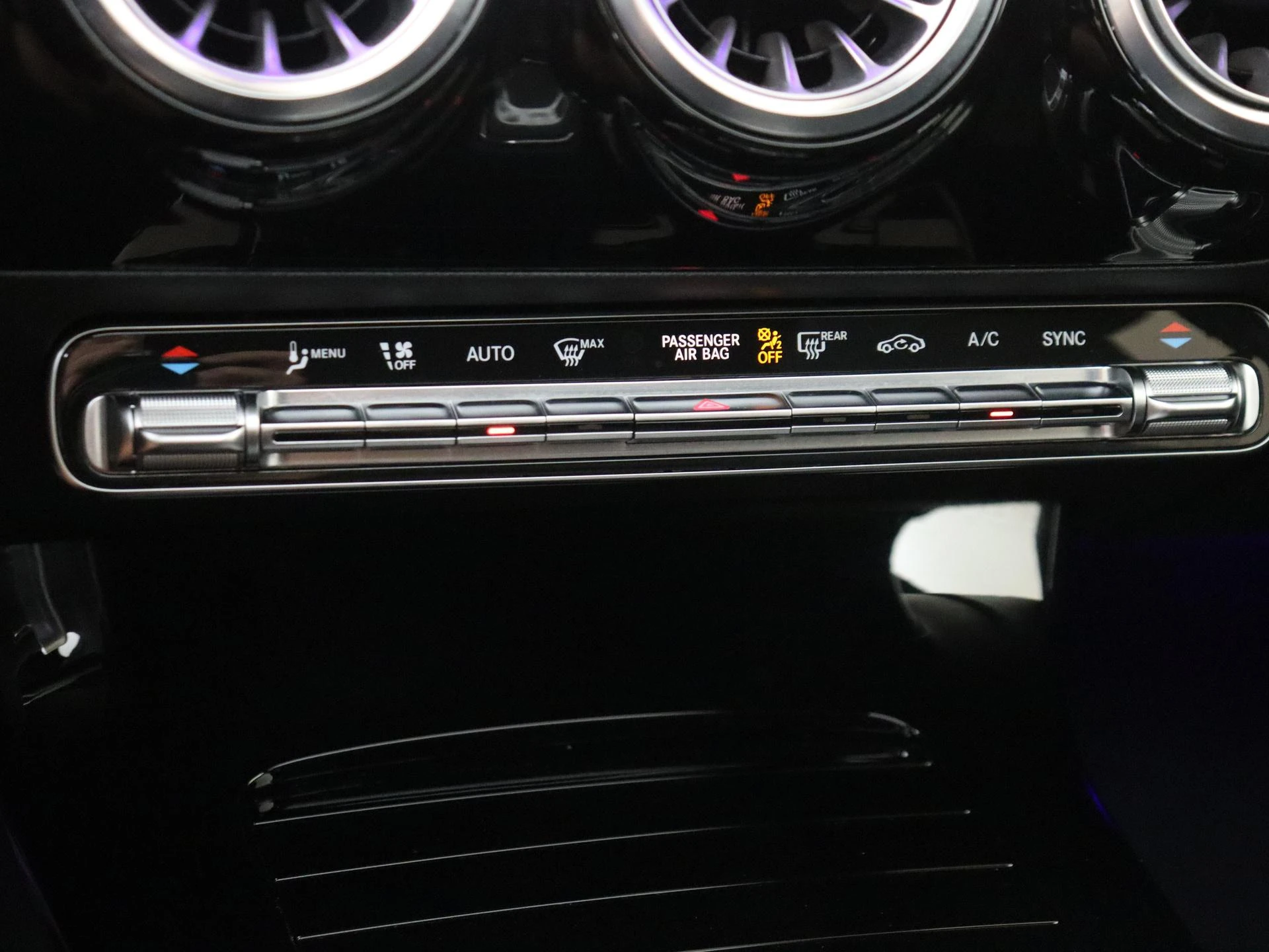 Mercedes-Benz A-Klasse 180 Business Solution AMG