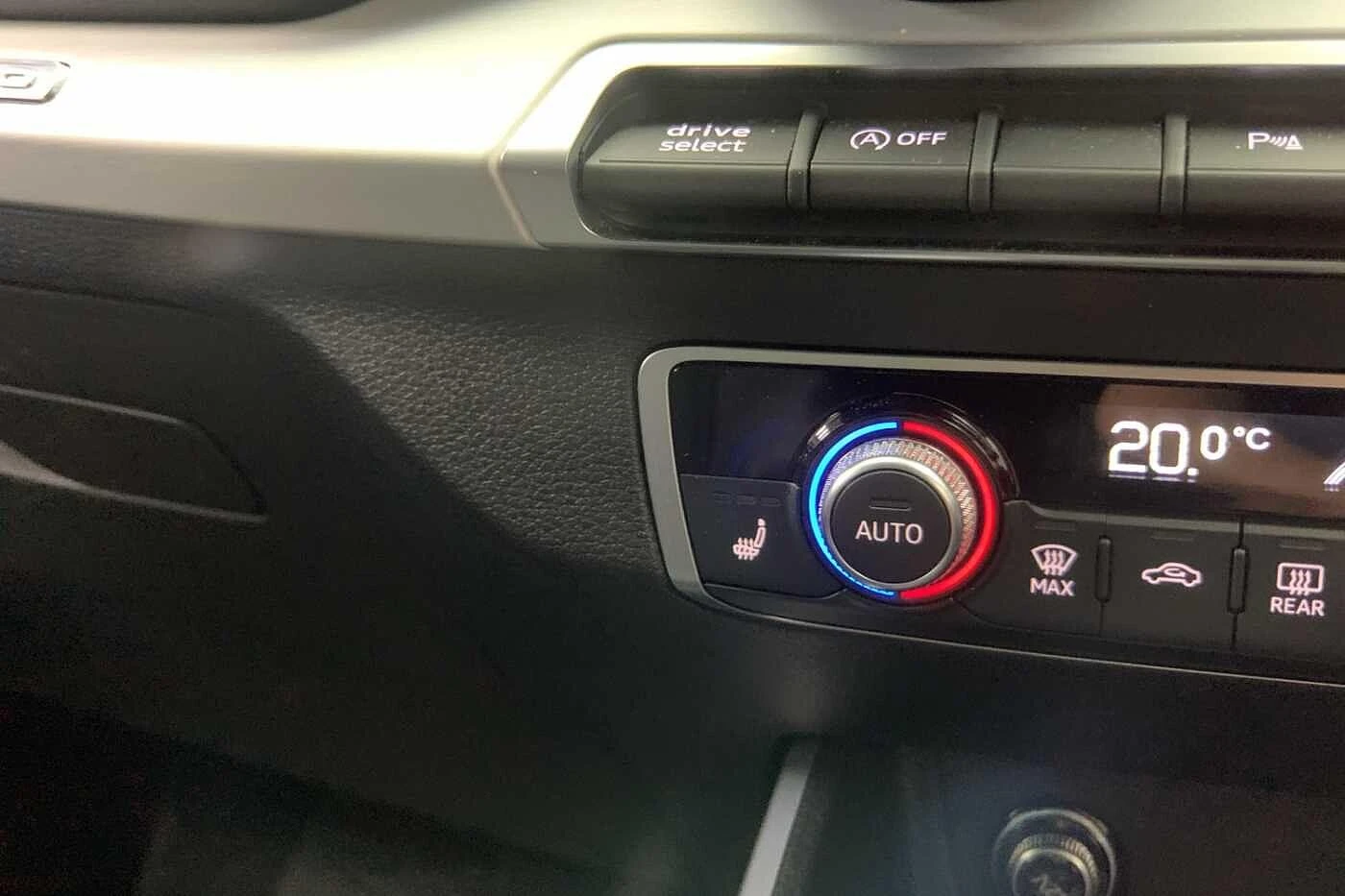 Audi-SQ2-image-19