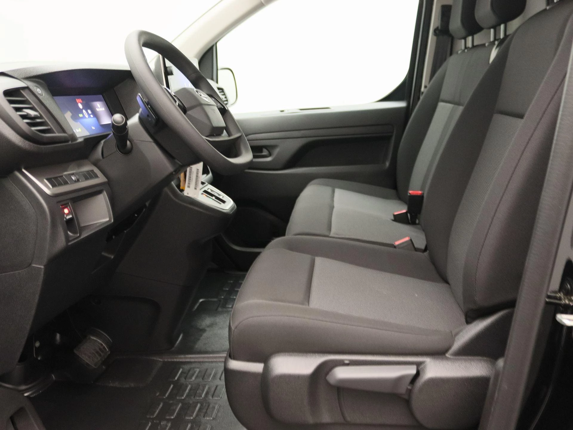 Opel-Vivaro-e-image-10