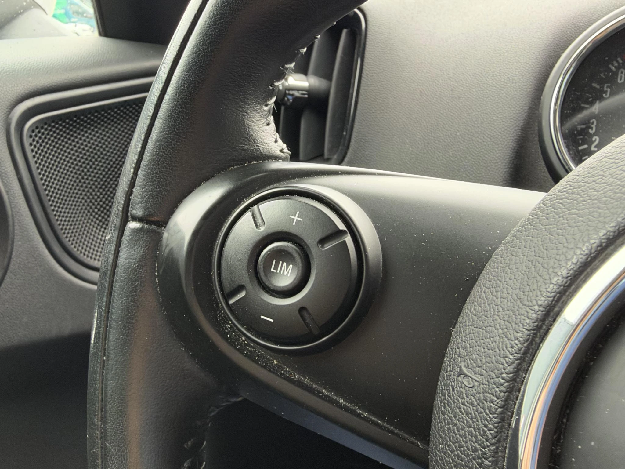 MINI-Countryman-image-4