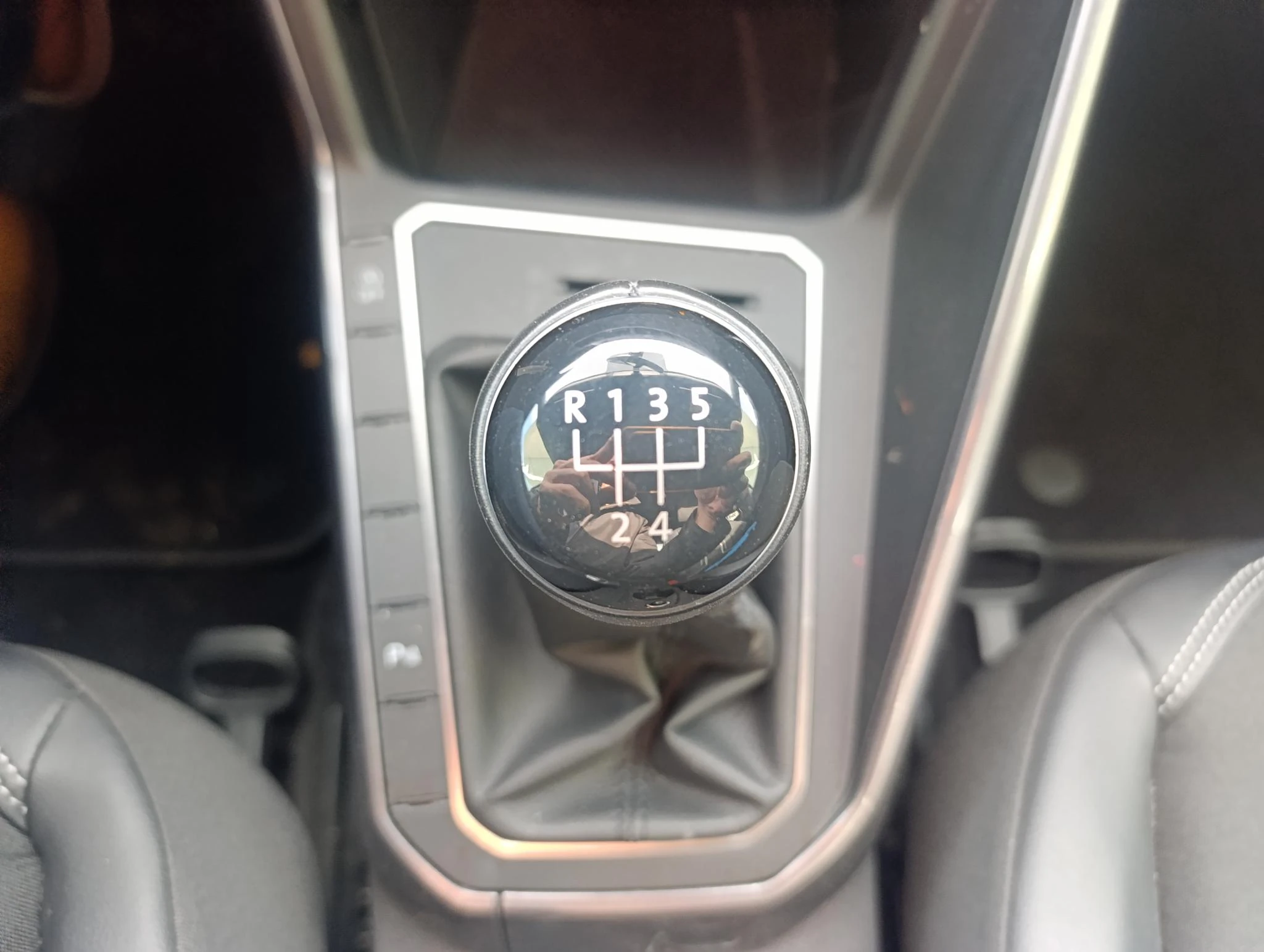 Volkswagen-Polo-image-20