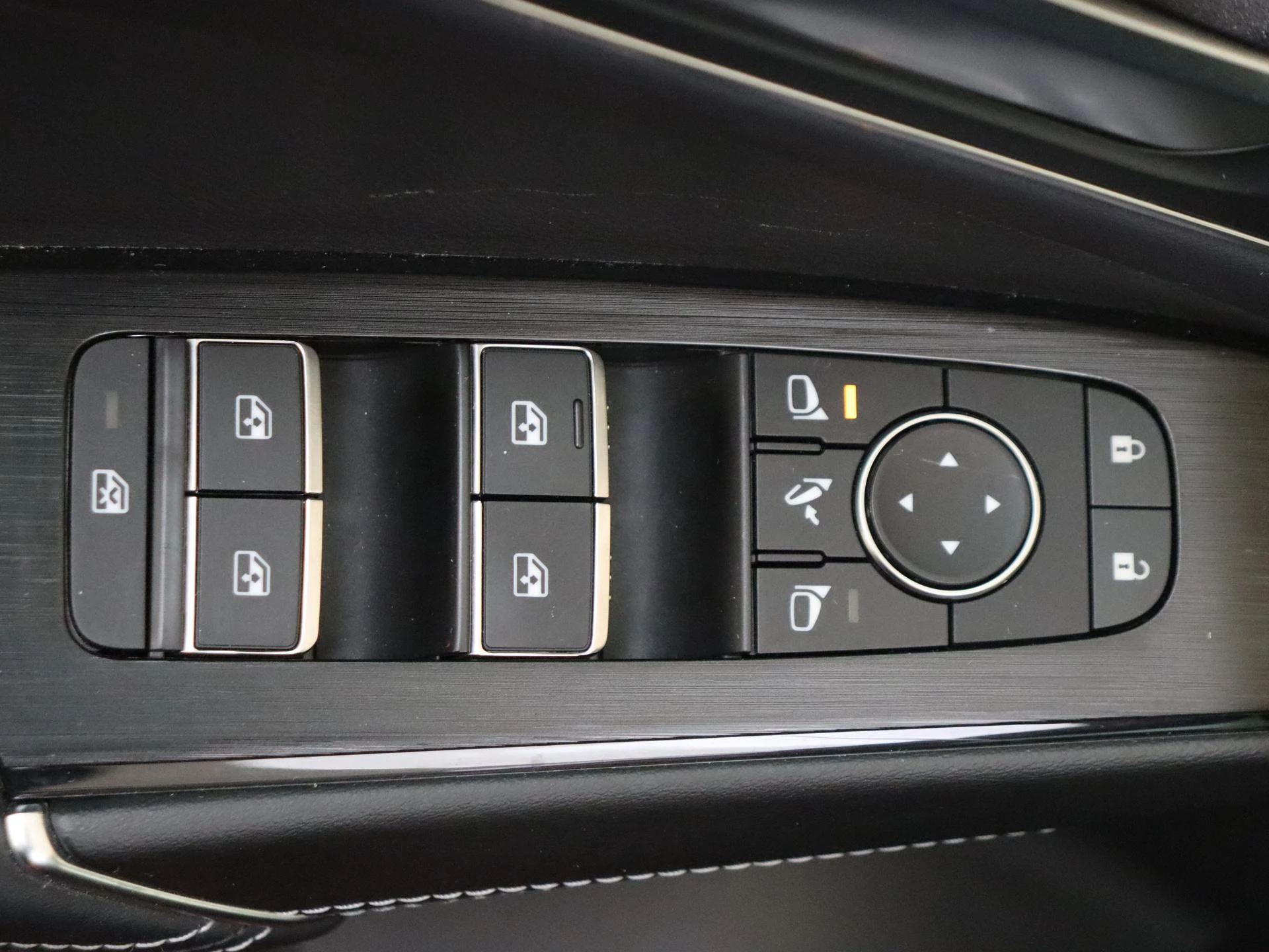 Nissan-QASHQAI-image-25