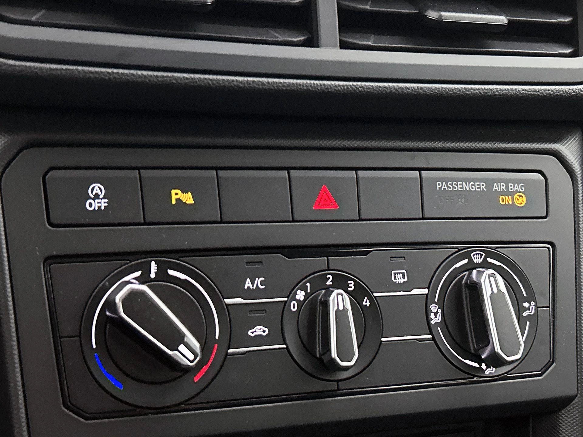 Volkswagen-T-Cross-image-23