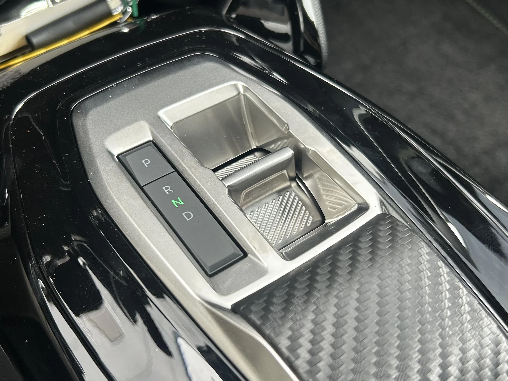 Peugeot-2008-image-19