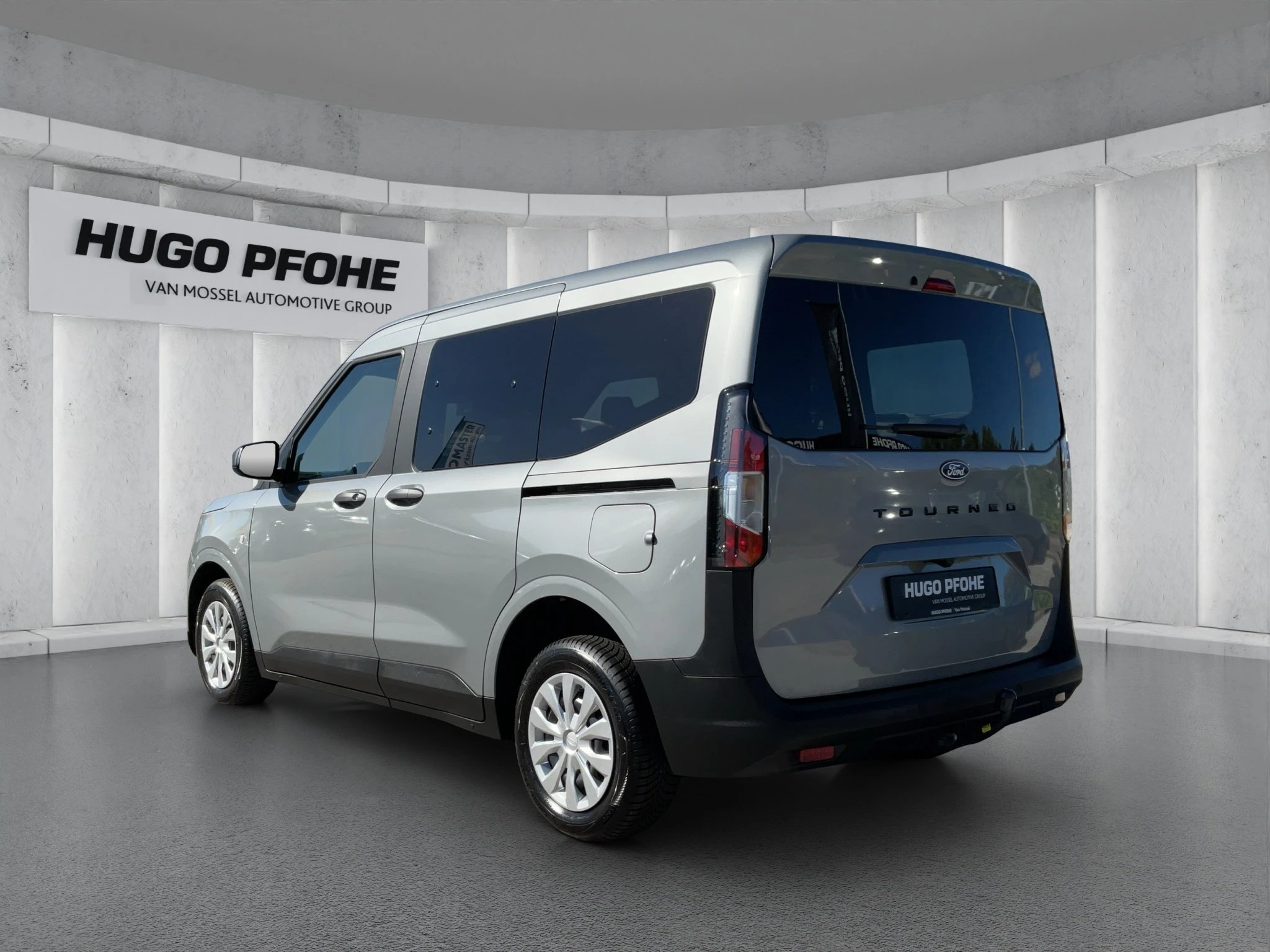 Ford-Tourneo Courier-image-2