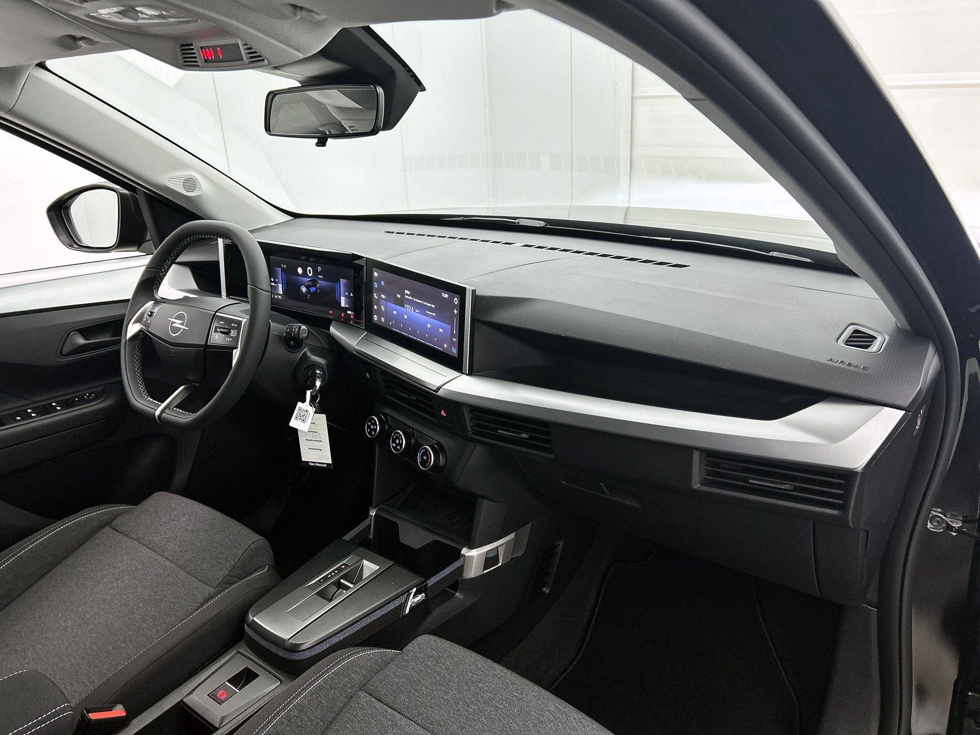 Opel Frontera 1.2 Turbo Hybrid Edition