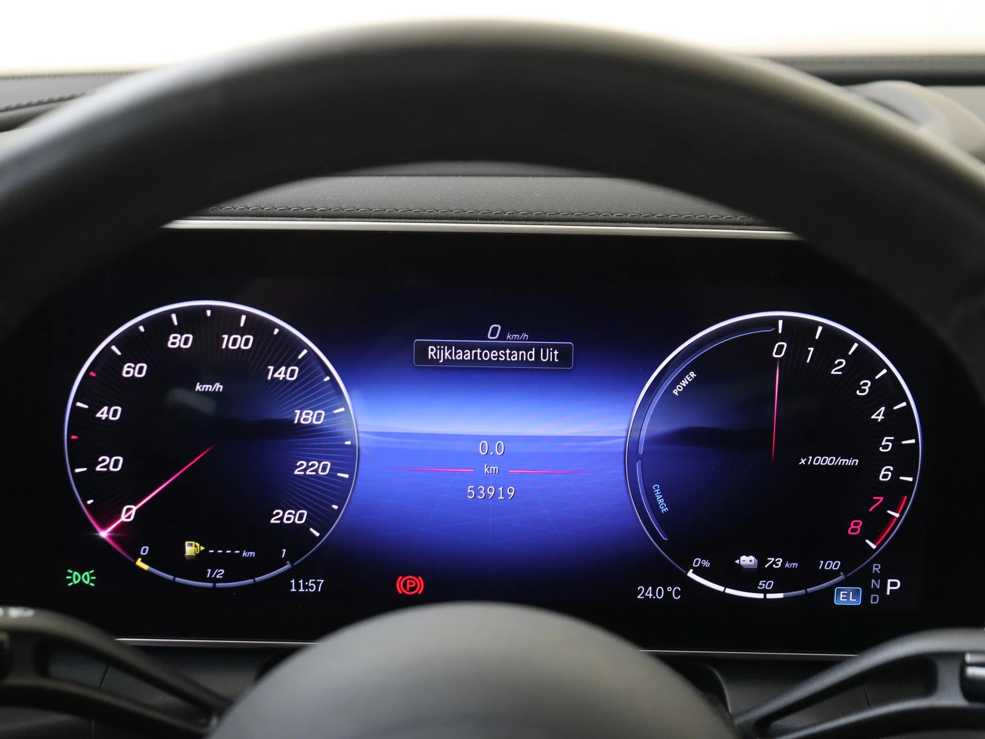 Mercedes-Benz-GLC-image-11