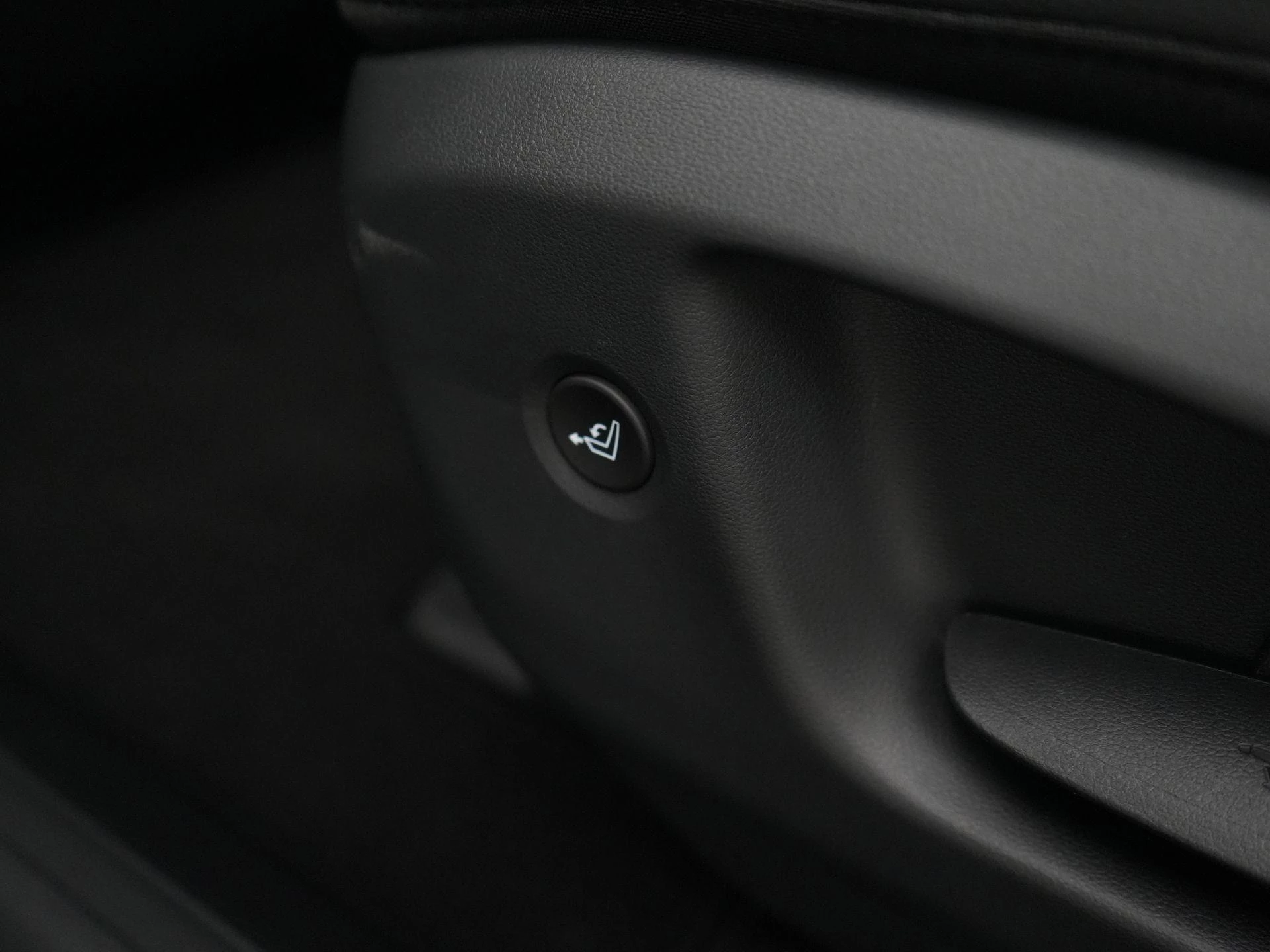 Hyundai-IONIQ 9-image-56