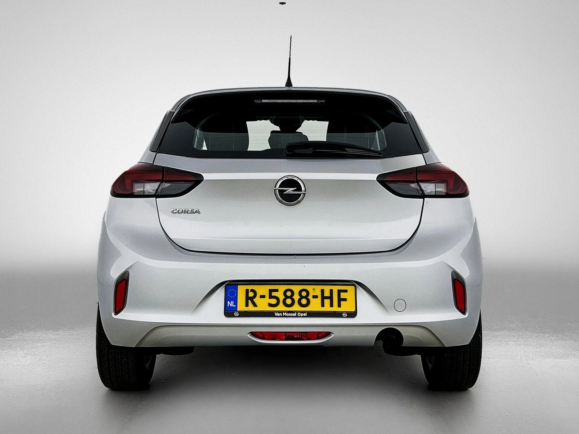 Opel-Corsa-image-2