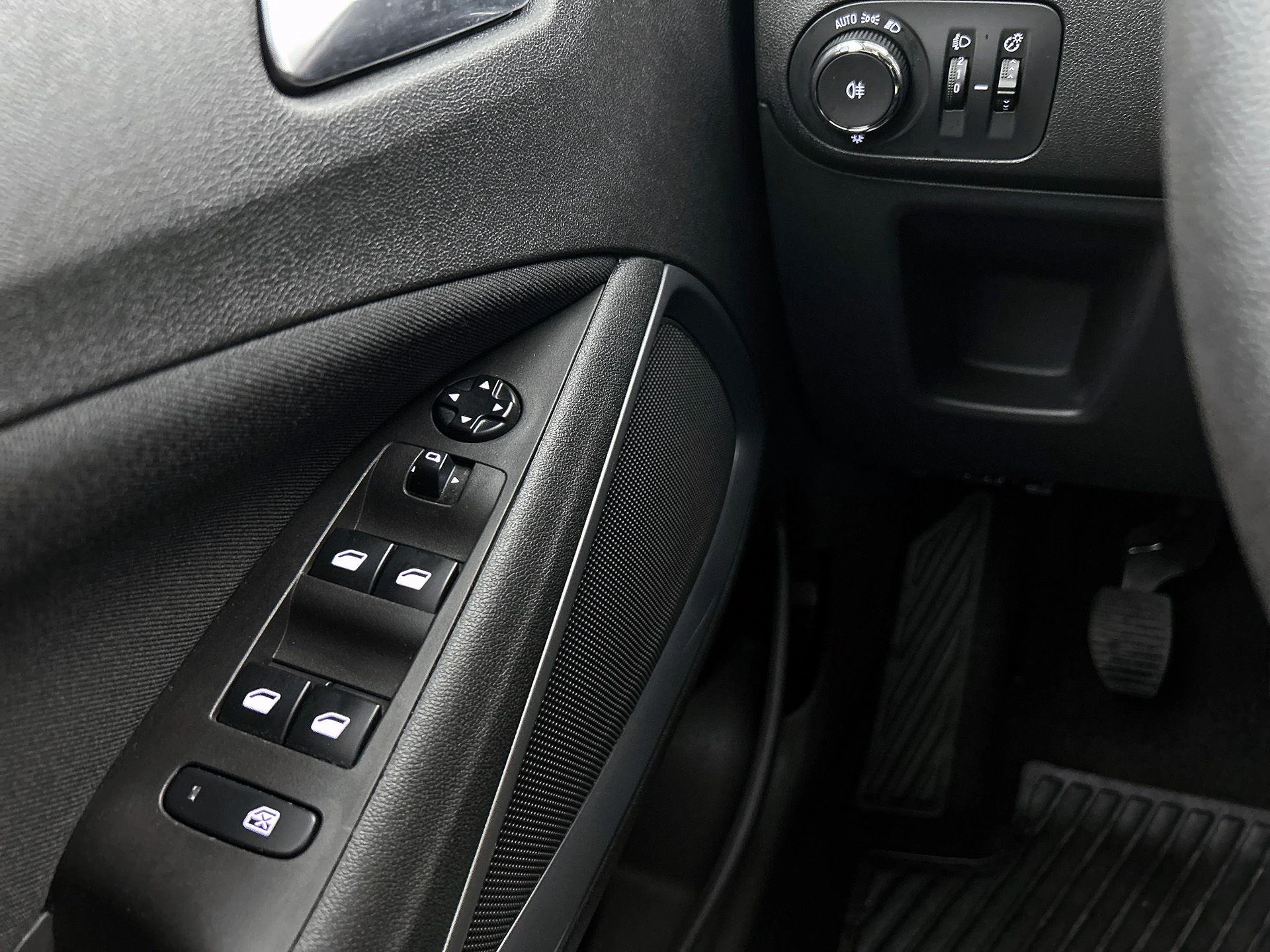 Opel-Crossland X-image-26