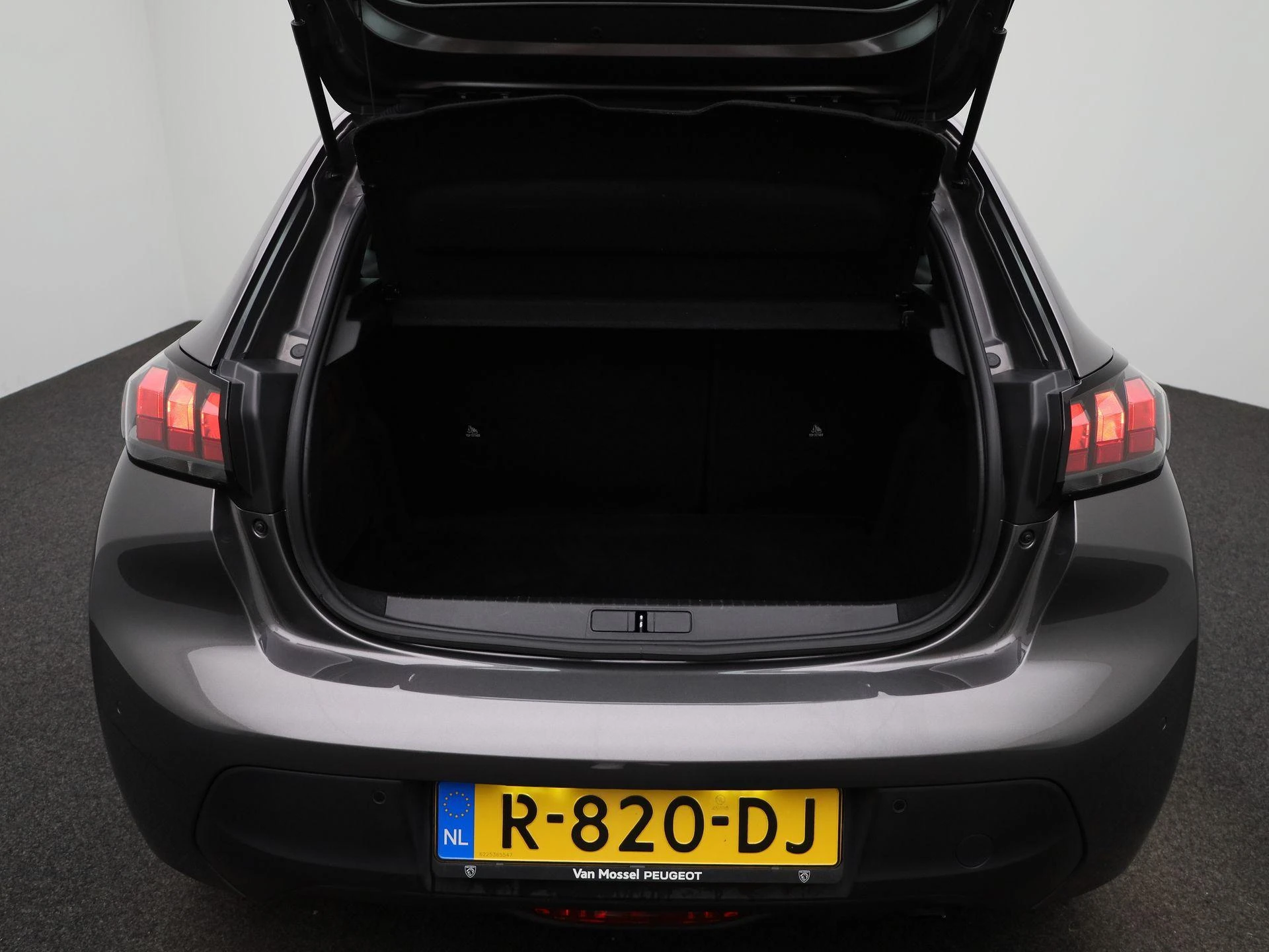 Peugeot-208-image-11