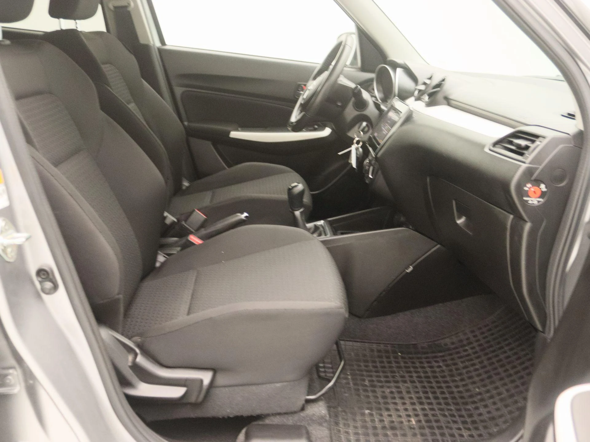 Suzuki-Swift-image-21
