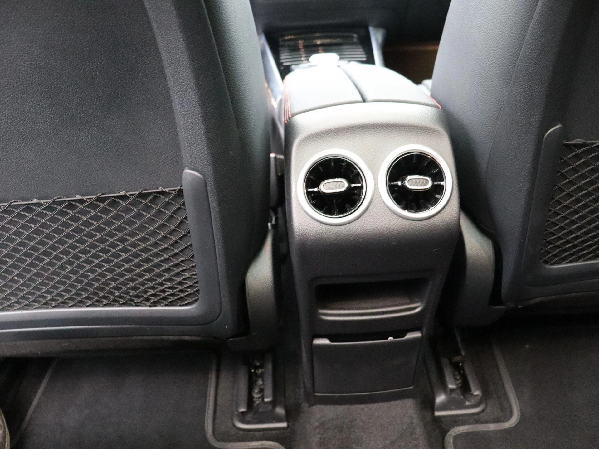 Mercedes-Benz EQA 250+ STAR EDITION + AMG + PANO DAK + BURMESTER + TREKHAAK + HEAD UP