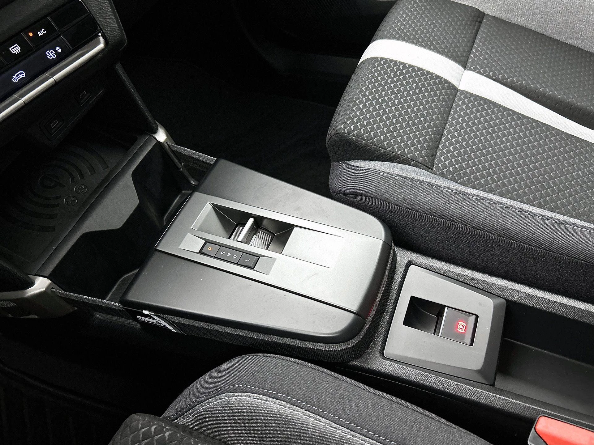 Opel Frontera 1.2 Turbo Hybrid GS