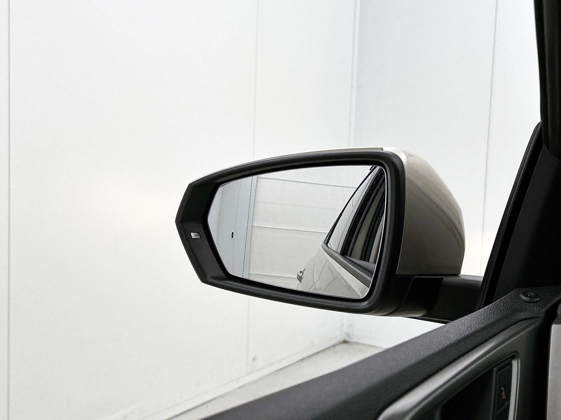 Volkswagen-Polo-image-15
