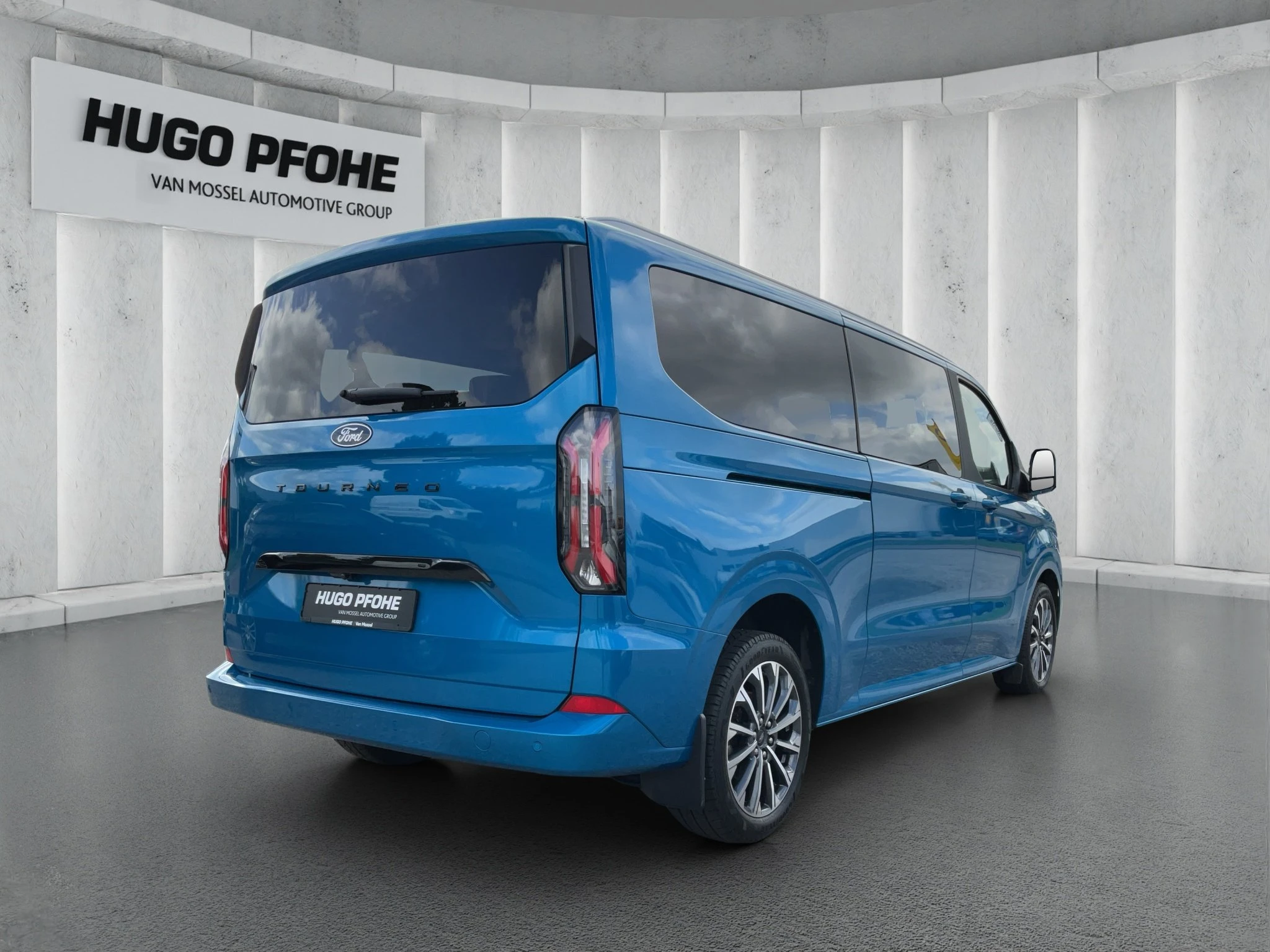Ford-Tourneo Custom-image-4