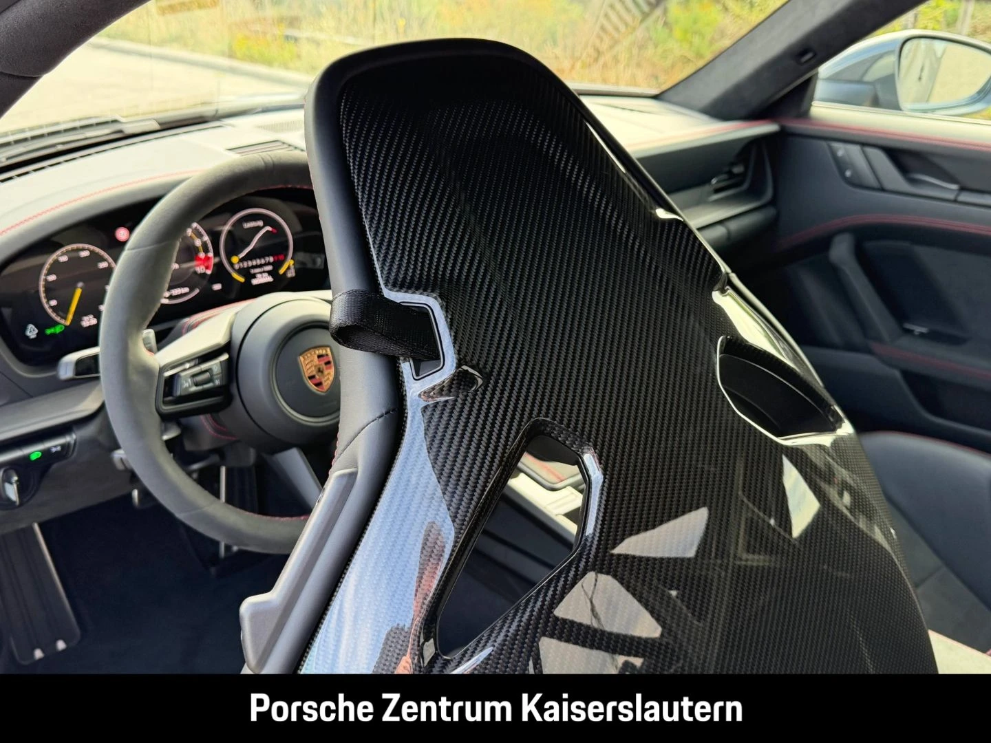 Porsche-911-image-30