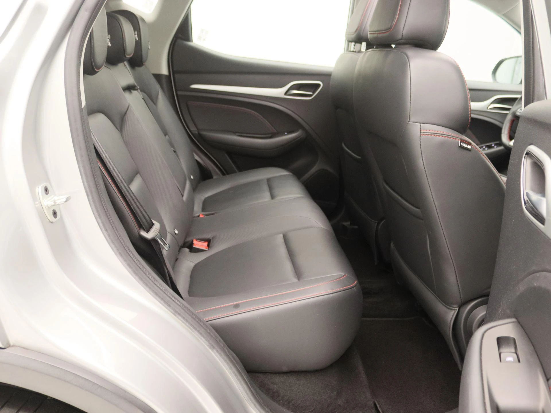 MG Standard Range Luxury 50 kWh