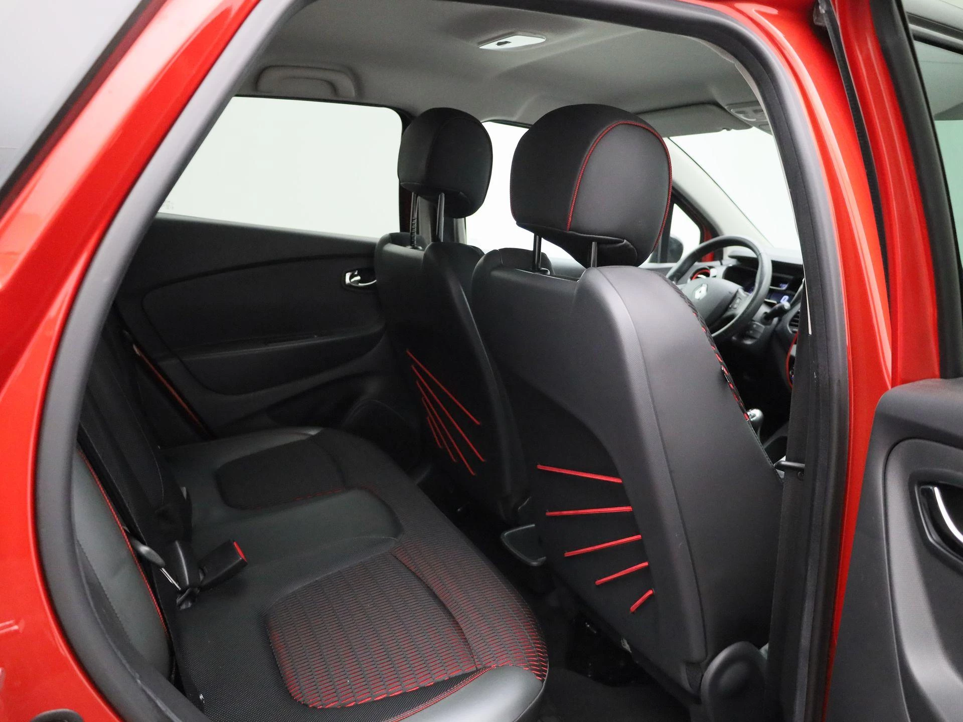 Renault-Captur-image-34